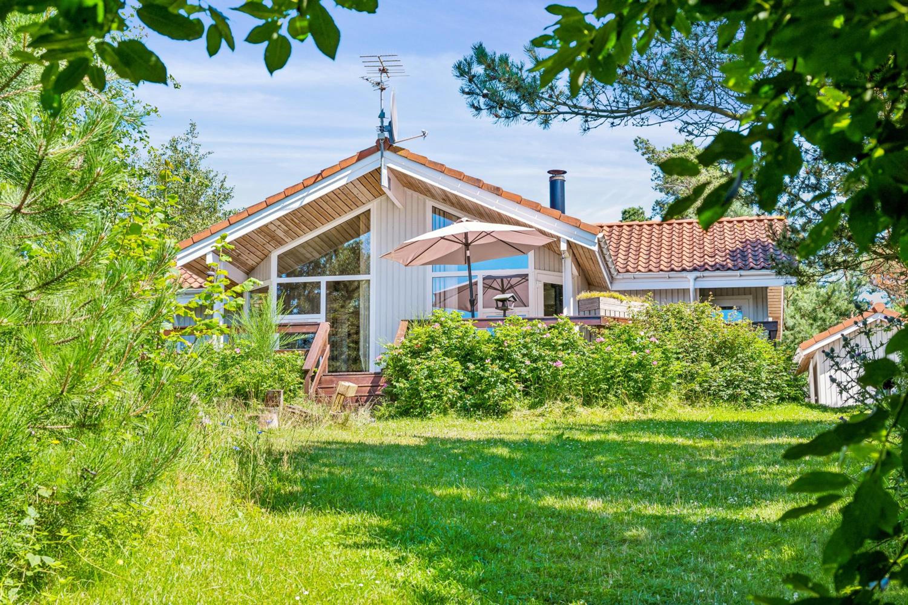 Lovely Holiday Home On An Elevated Natural Plot With Large Terraces, Spa, Sauna And A Hot Tub Close To Forest, Beach And Ebeltofts Charming