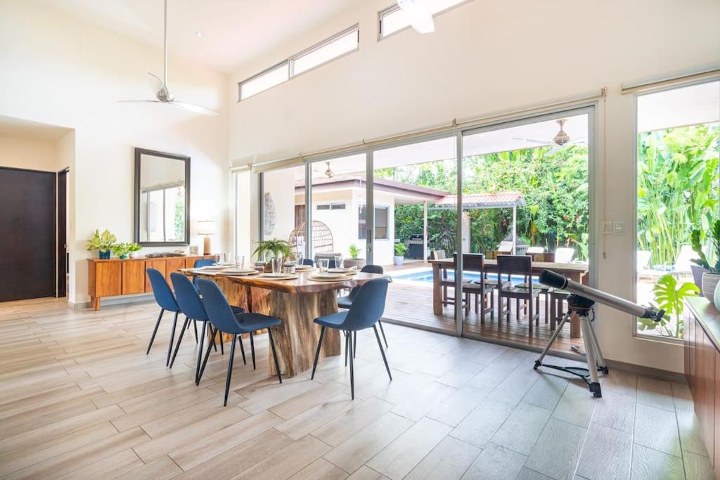 Amazing Beach Side Home-Walk to Best Beach in Uvita