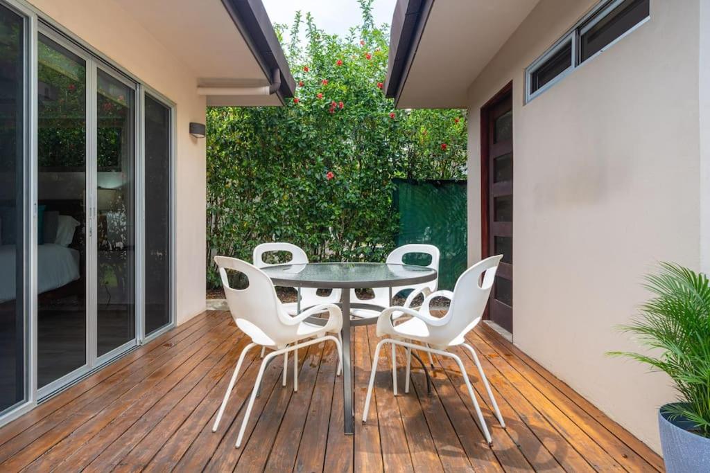 Amazing Beach Side Home-Walk to Best Beach in Uvita