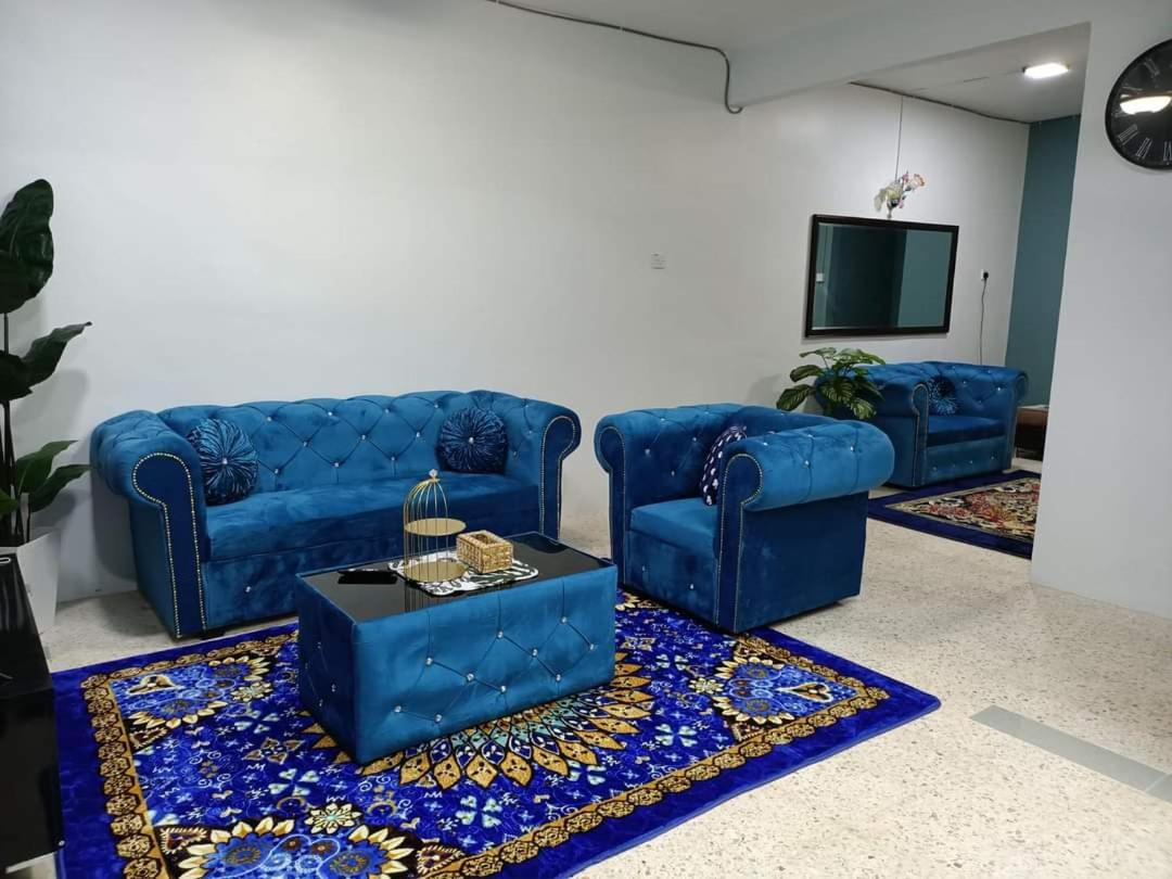 RIANI HOMESTAY