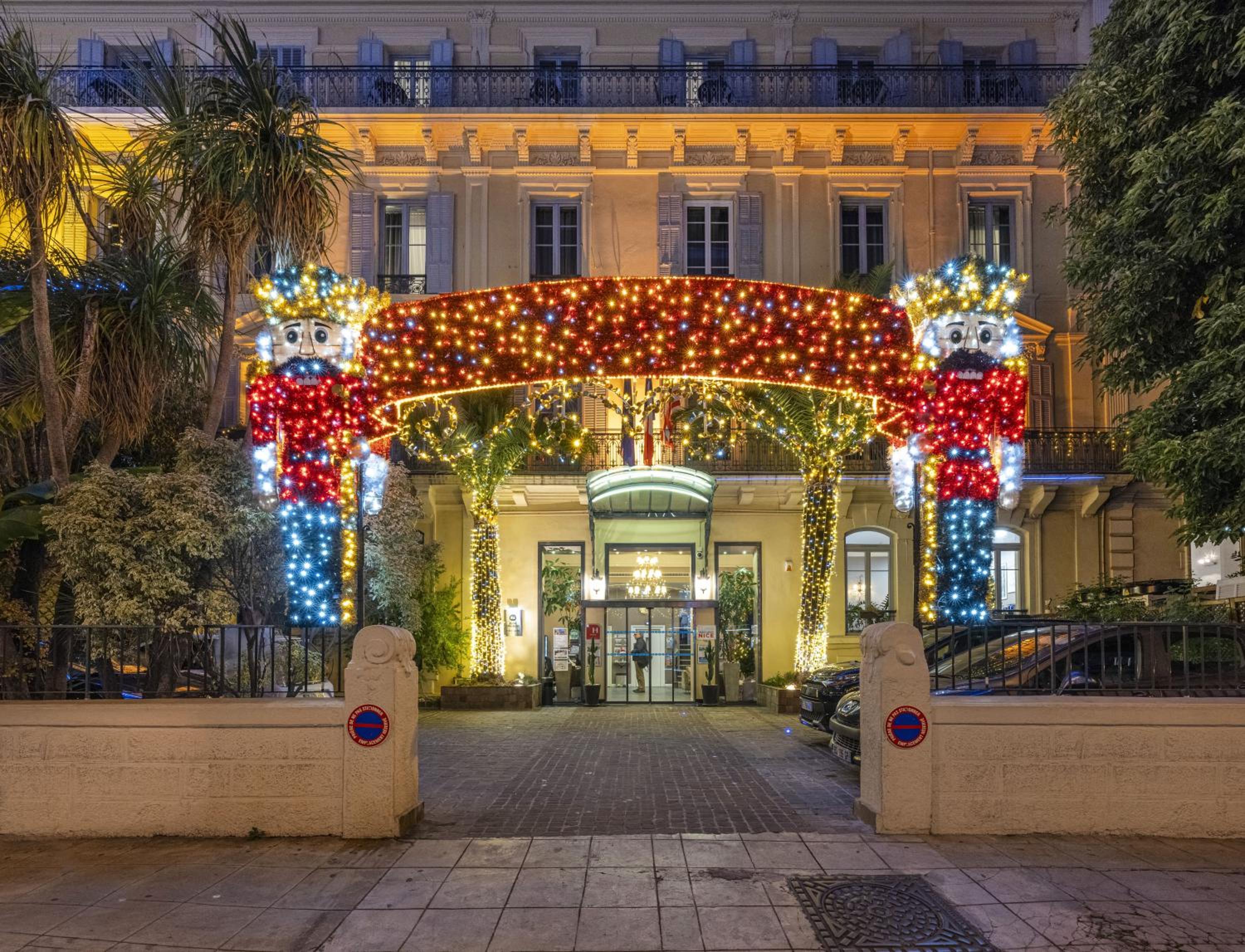 Hotel Best Western Hotel Lakmi Nice - Image 1