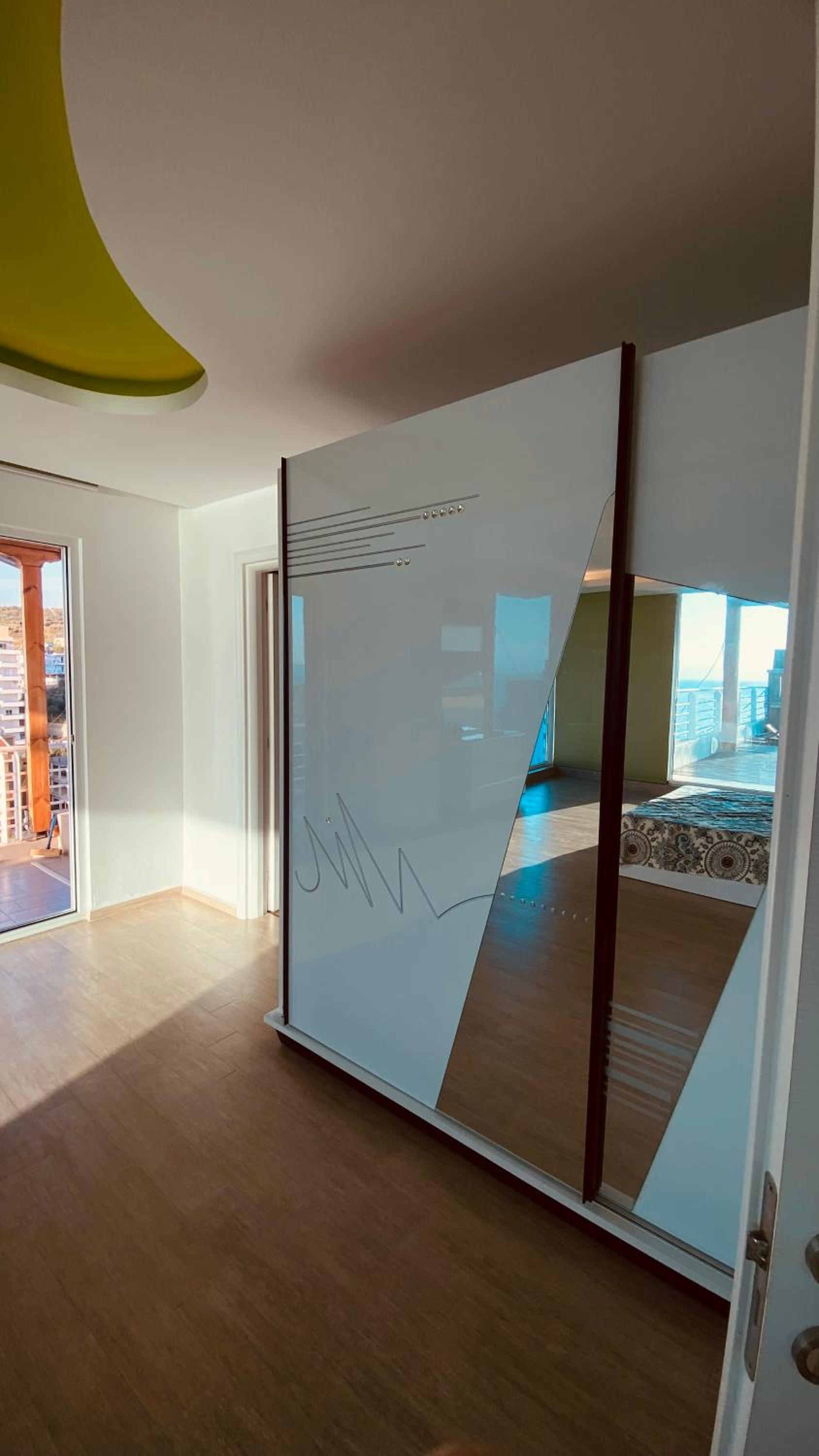 Irinnix Guest House