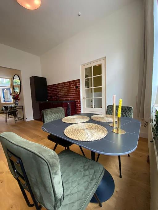 Sfeervol appartement met patio in het centrum view 3