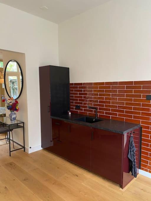 Sfeervol appartement met patio in het centrum view 5