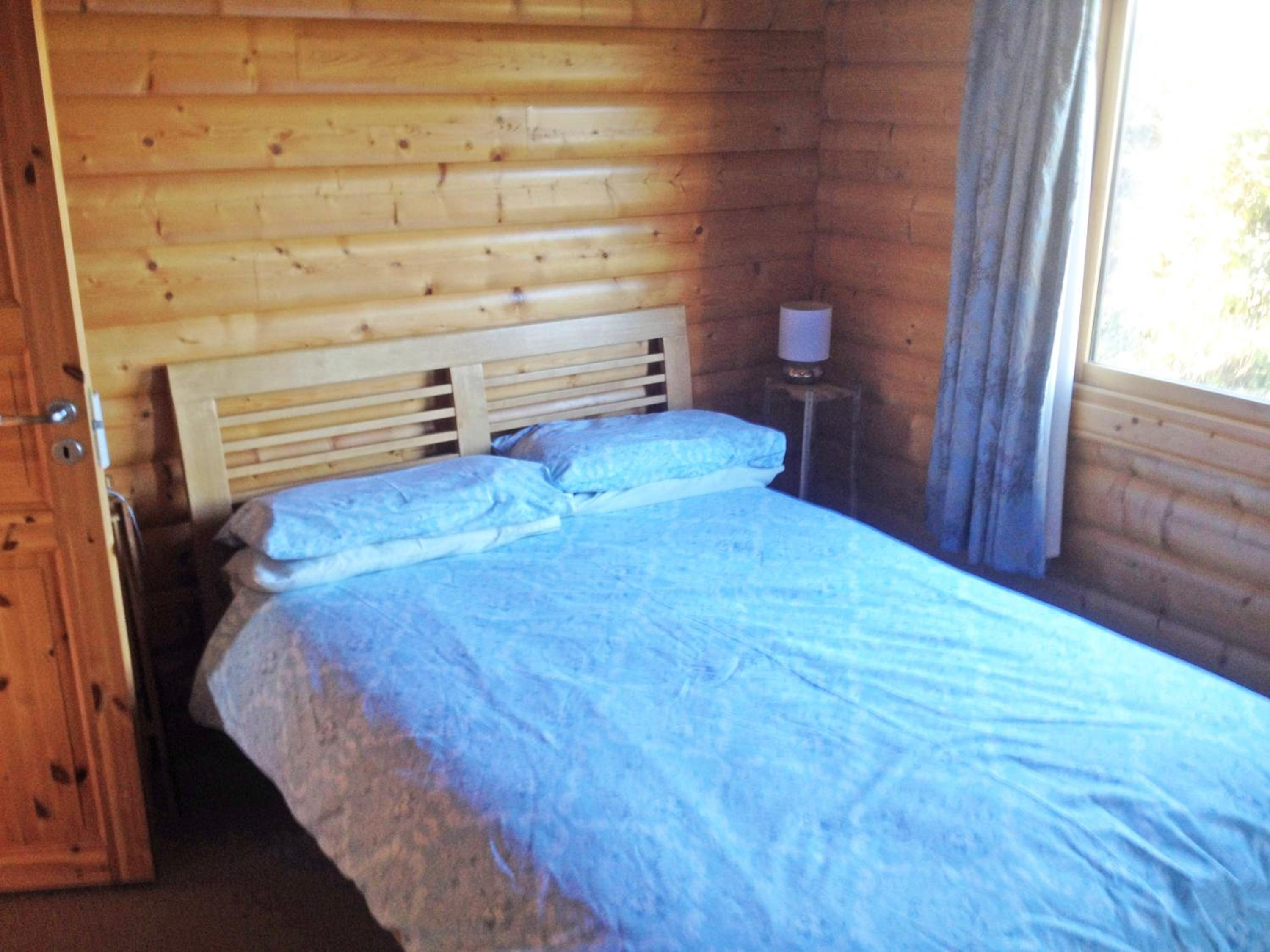 Sea View Lodge Porthgain view 4