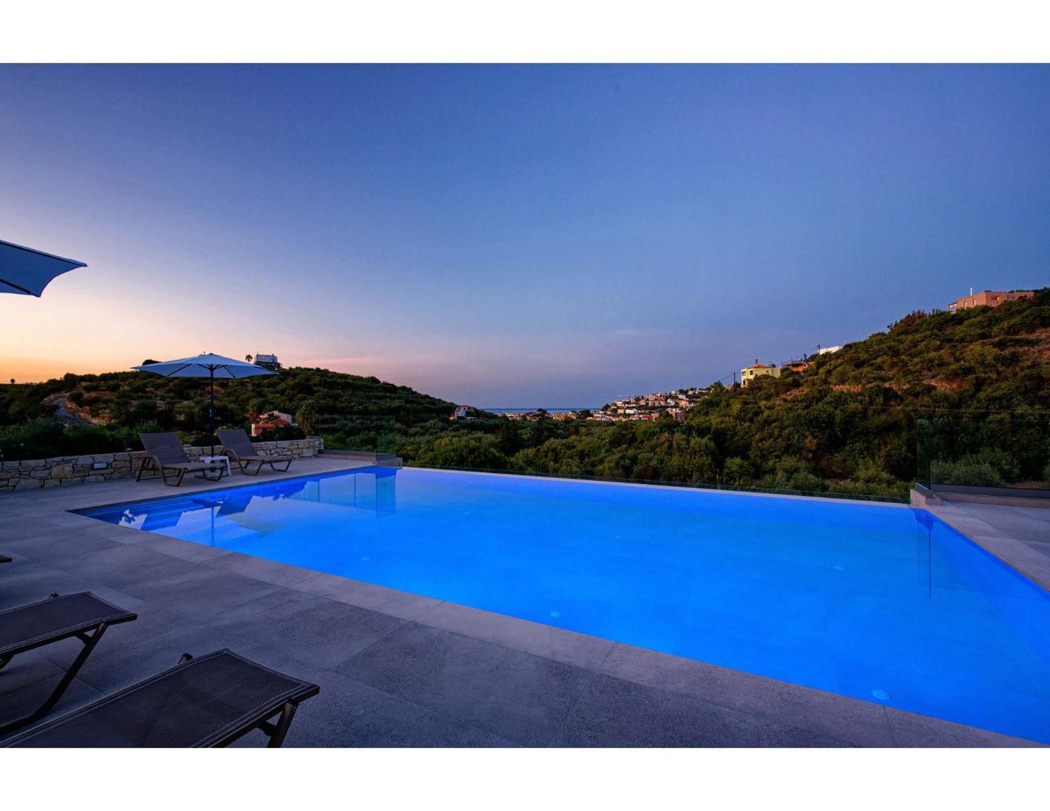 Aspro Apartments
