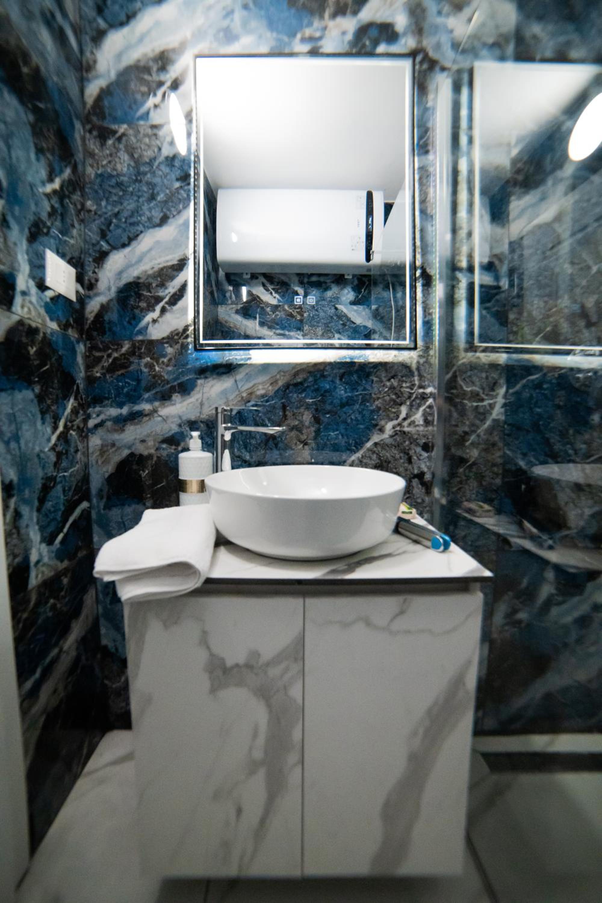 Luxury Apartment Square 21