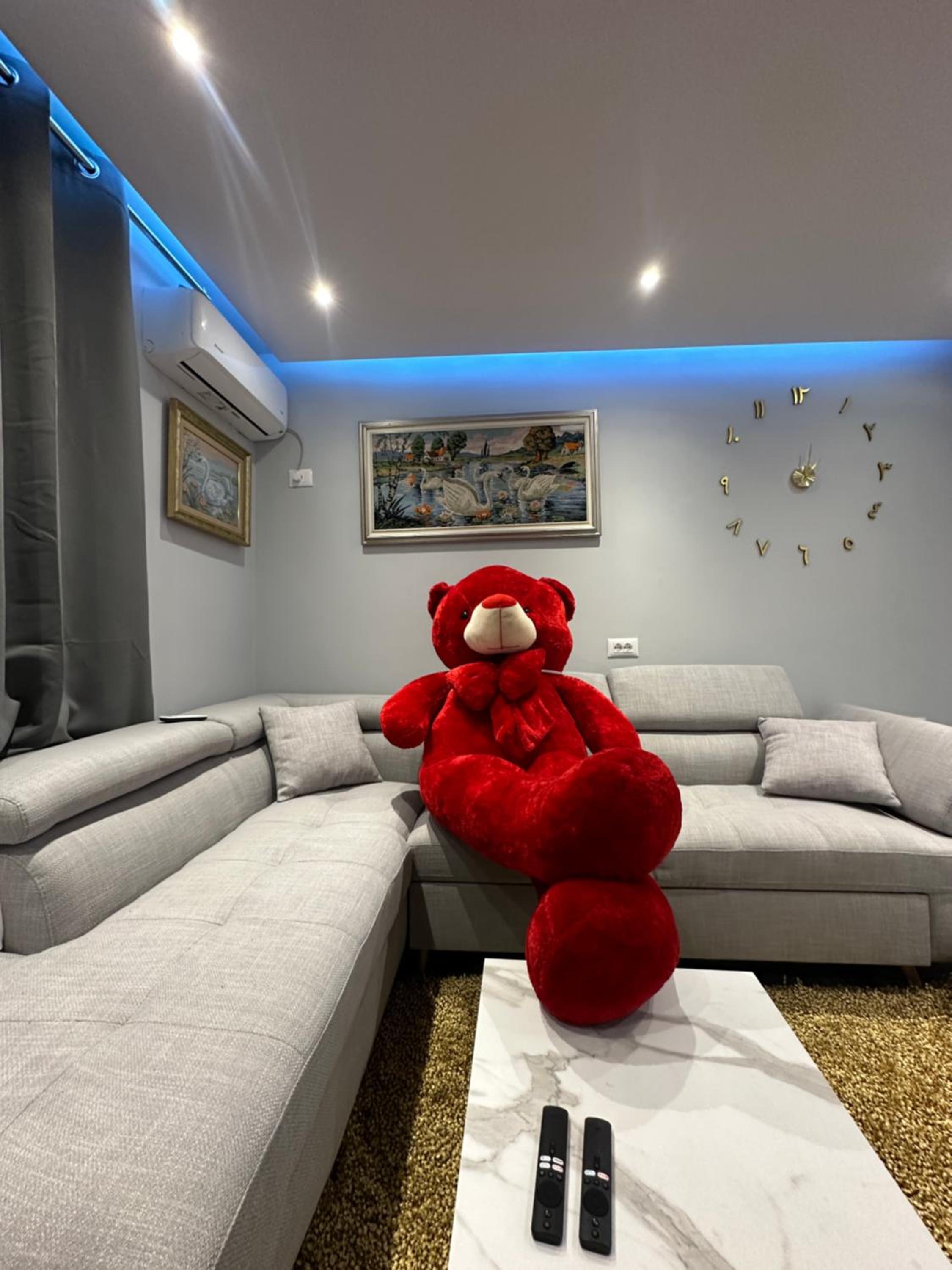 Luxury Apartment Square 21