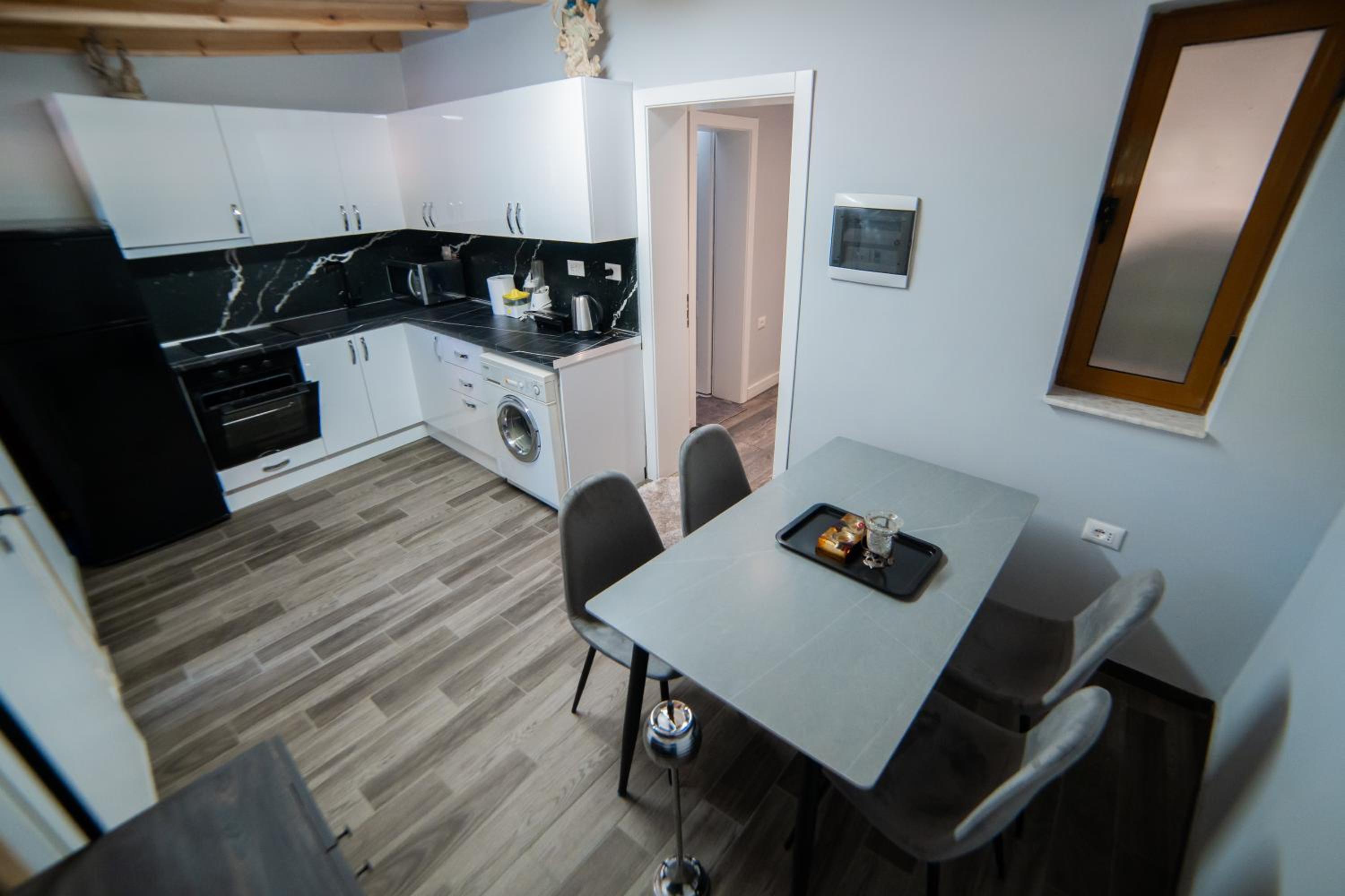 Luxury Apartment Square 21