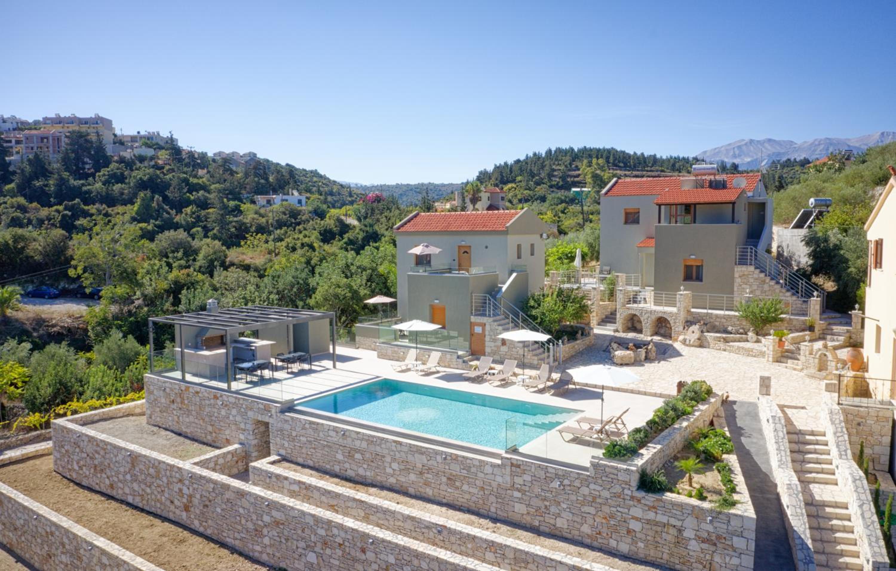 Aspro Apartments