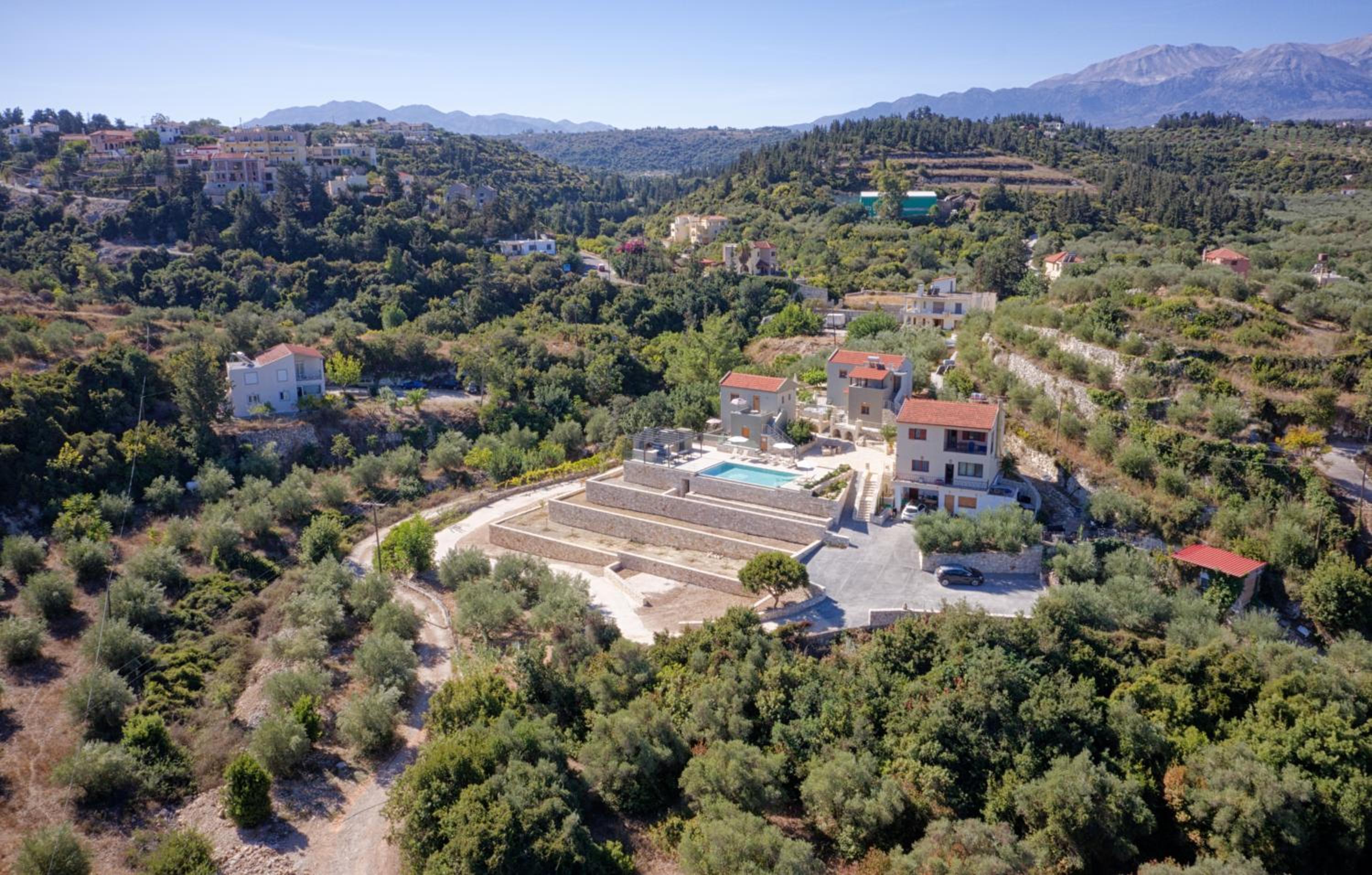Aspro Apartments