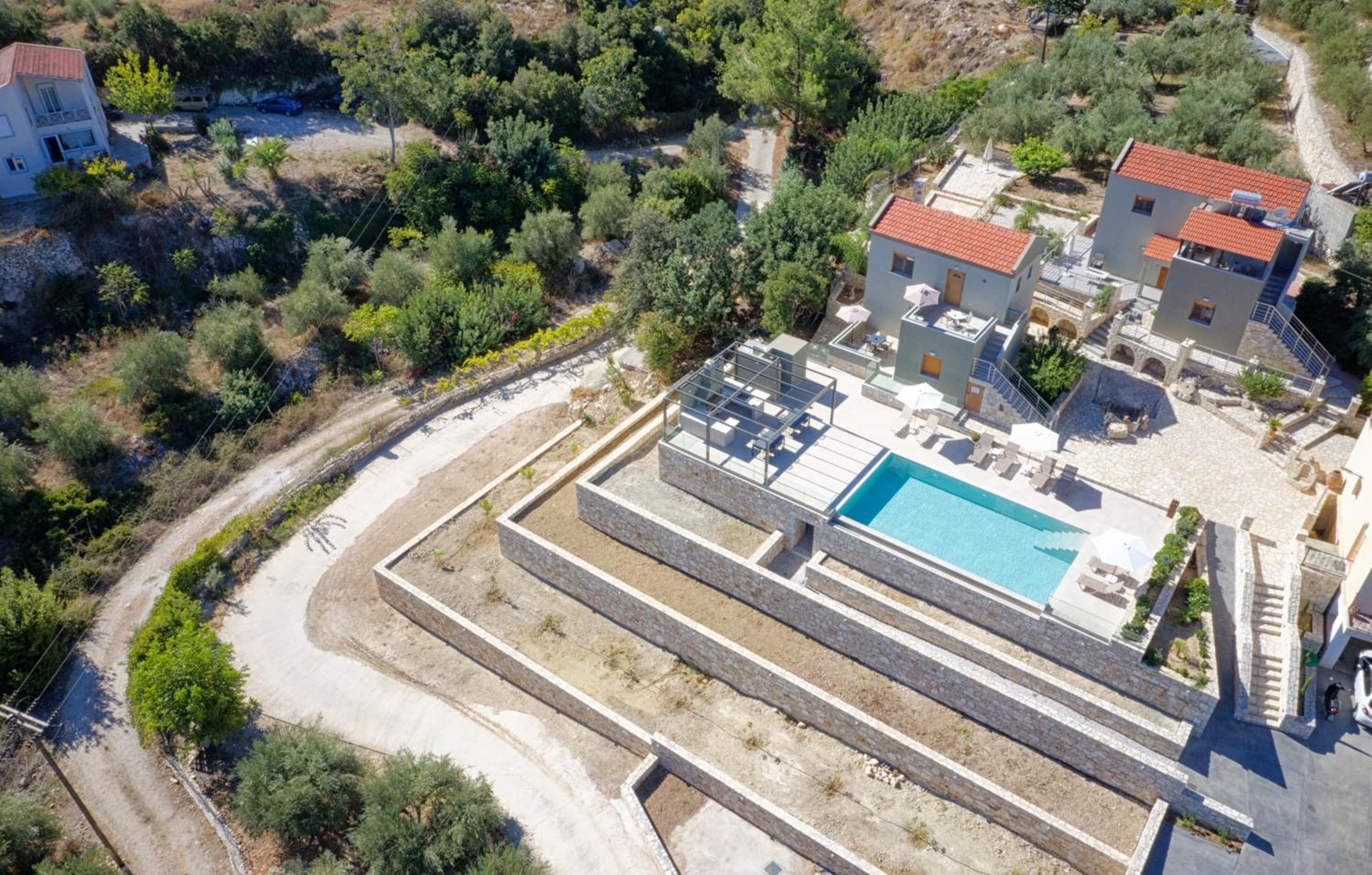 Aspro Apartments