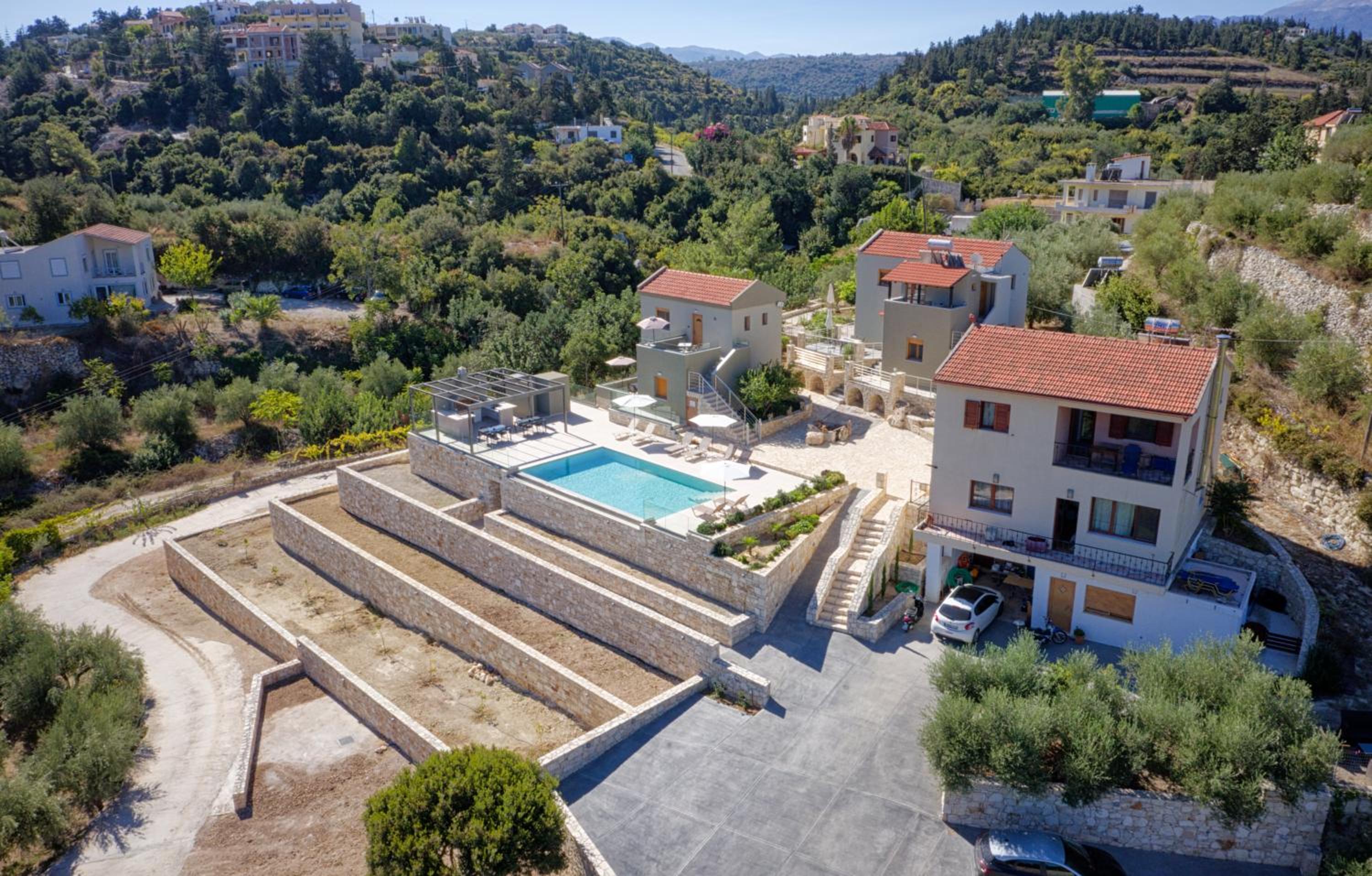 Aspro Apartments