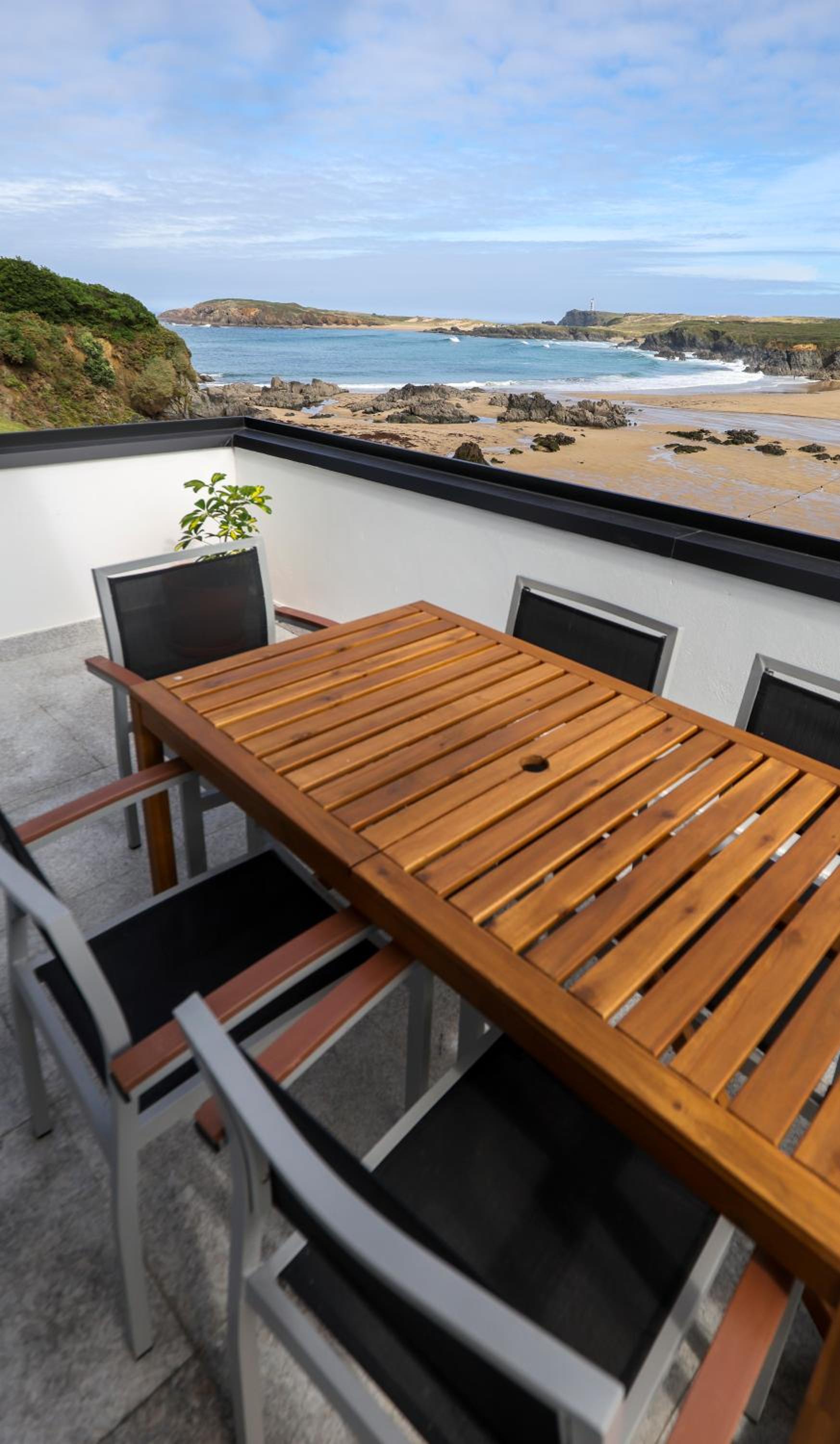 Muramar Beach House