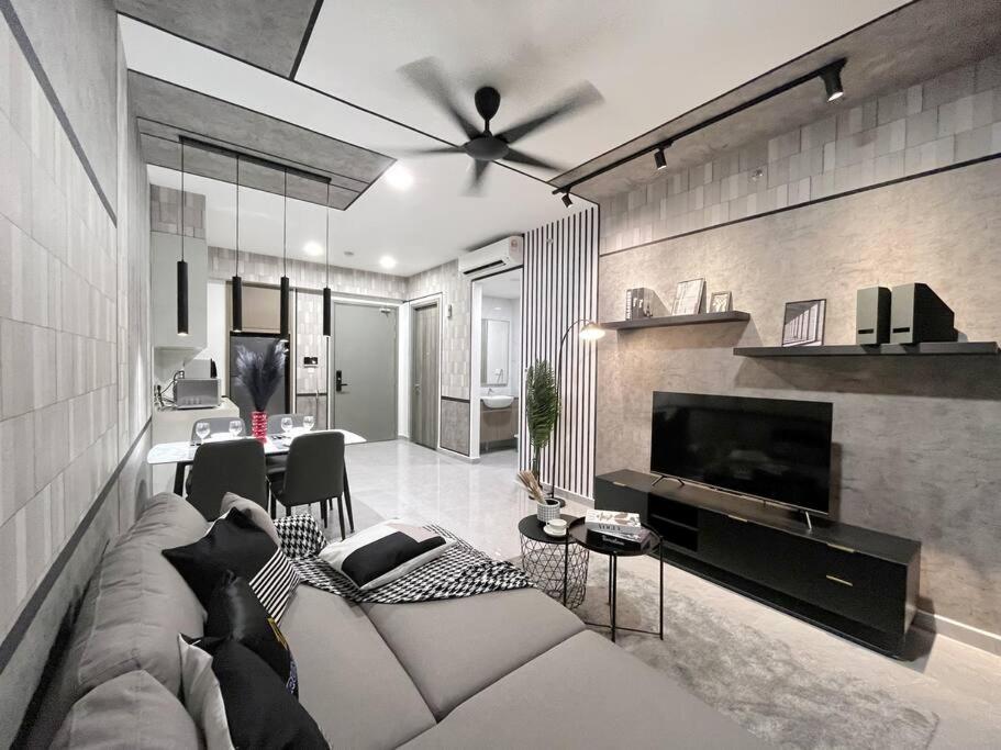 Urban Comfort 2BR Agile Bukit Bintang By RumaBnB