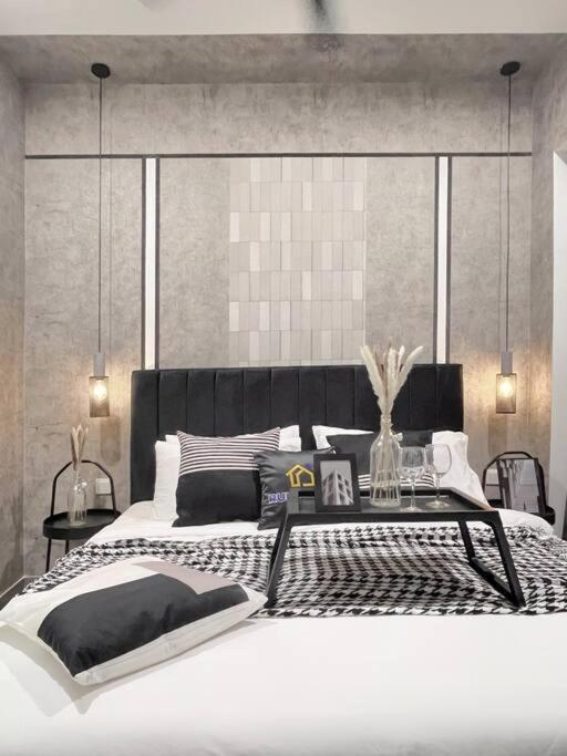 Urban Comfort 2BR Agile Bukit Bintang By RumaBnB