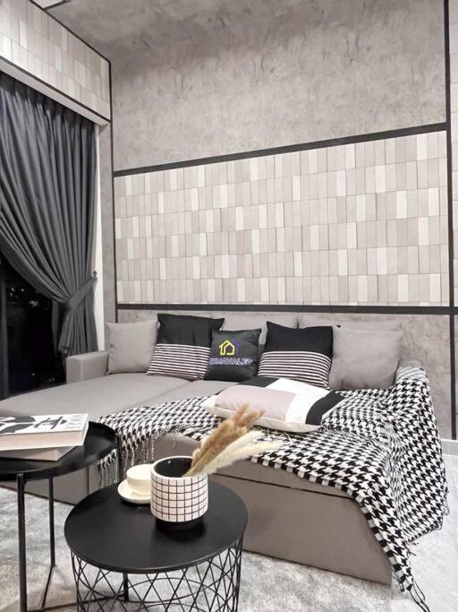 Urban Comfort 2BR Agile Bukit Bintang By RumaBnB