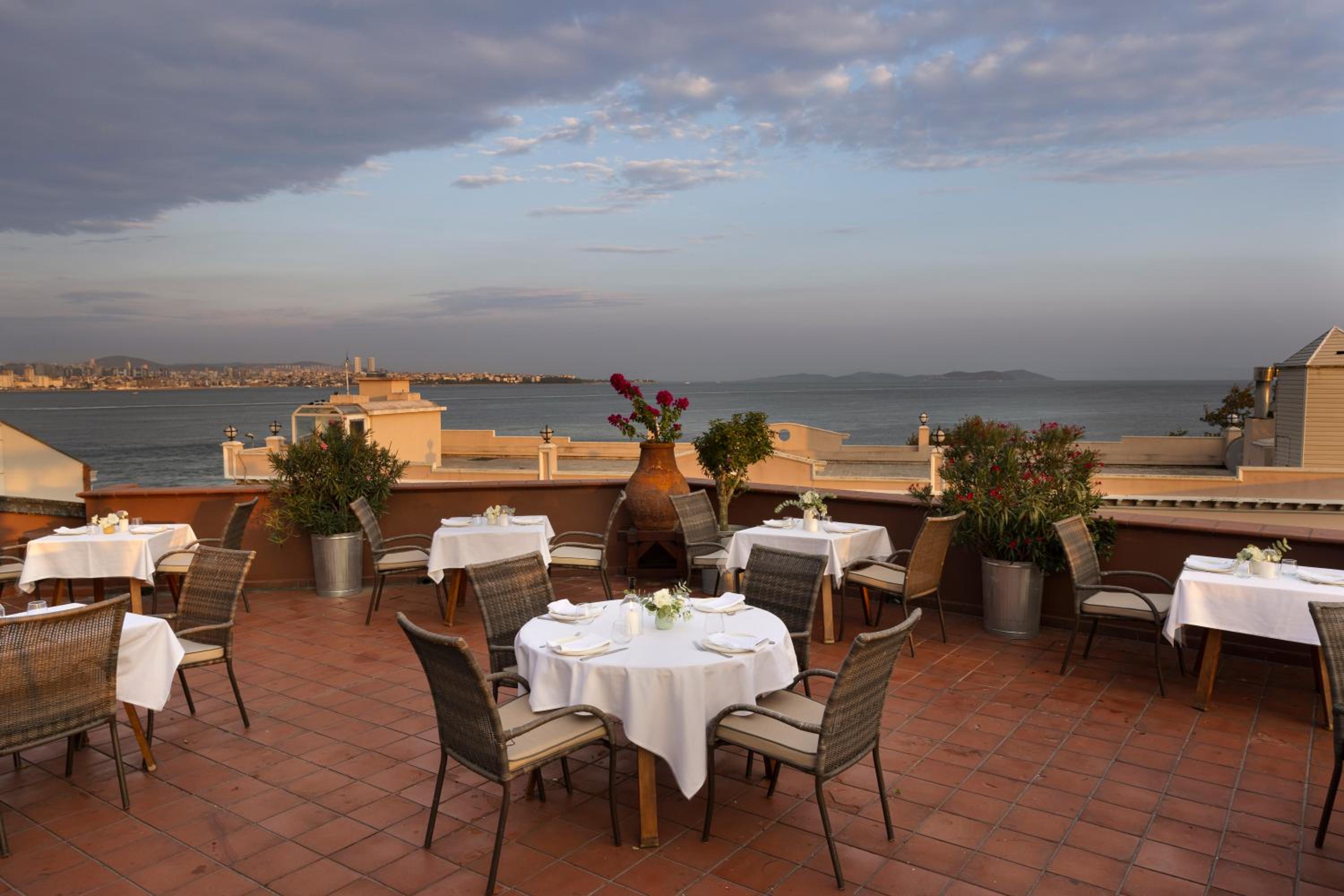 Armada Istanbul Old City Otel - Image 50