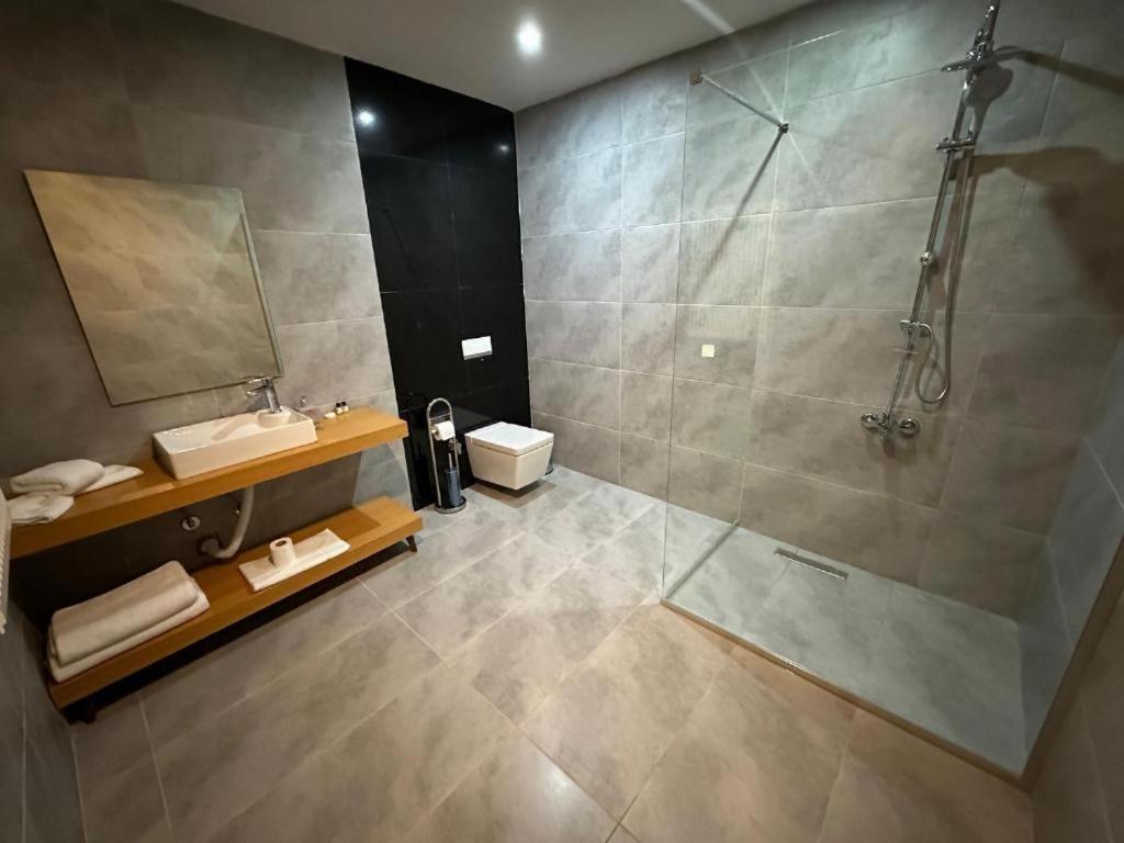 Marina LİGHTHOUSE AİRPORT HOTEL