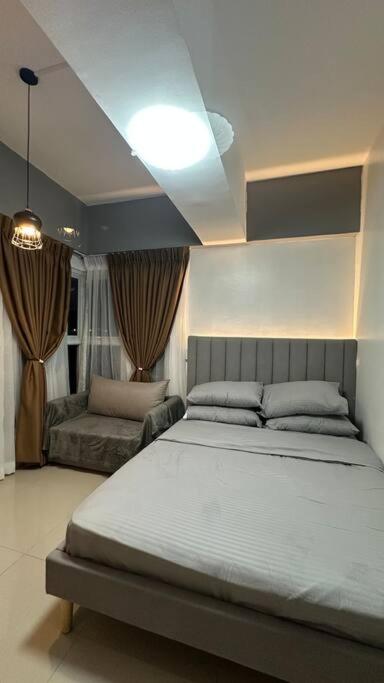 Cozy corner in Cebu by Yhang view 4