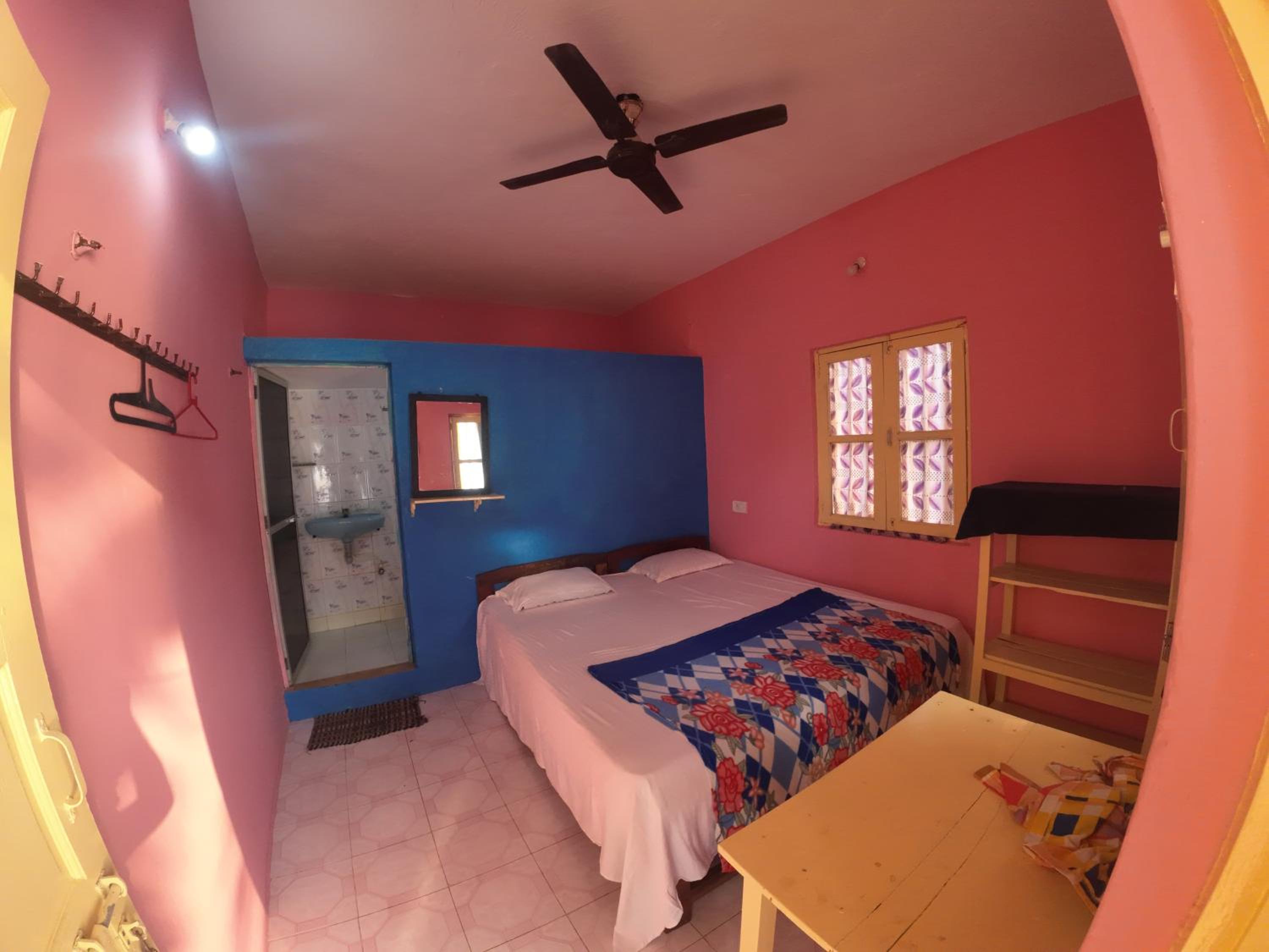 Om Ganesh Guest House Cliffside