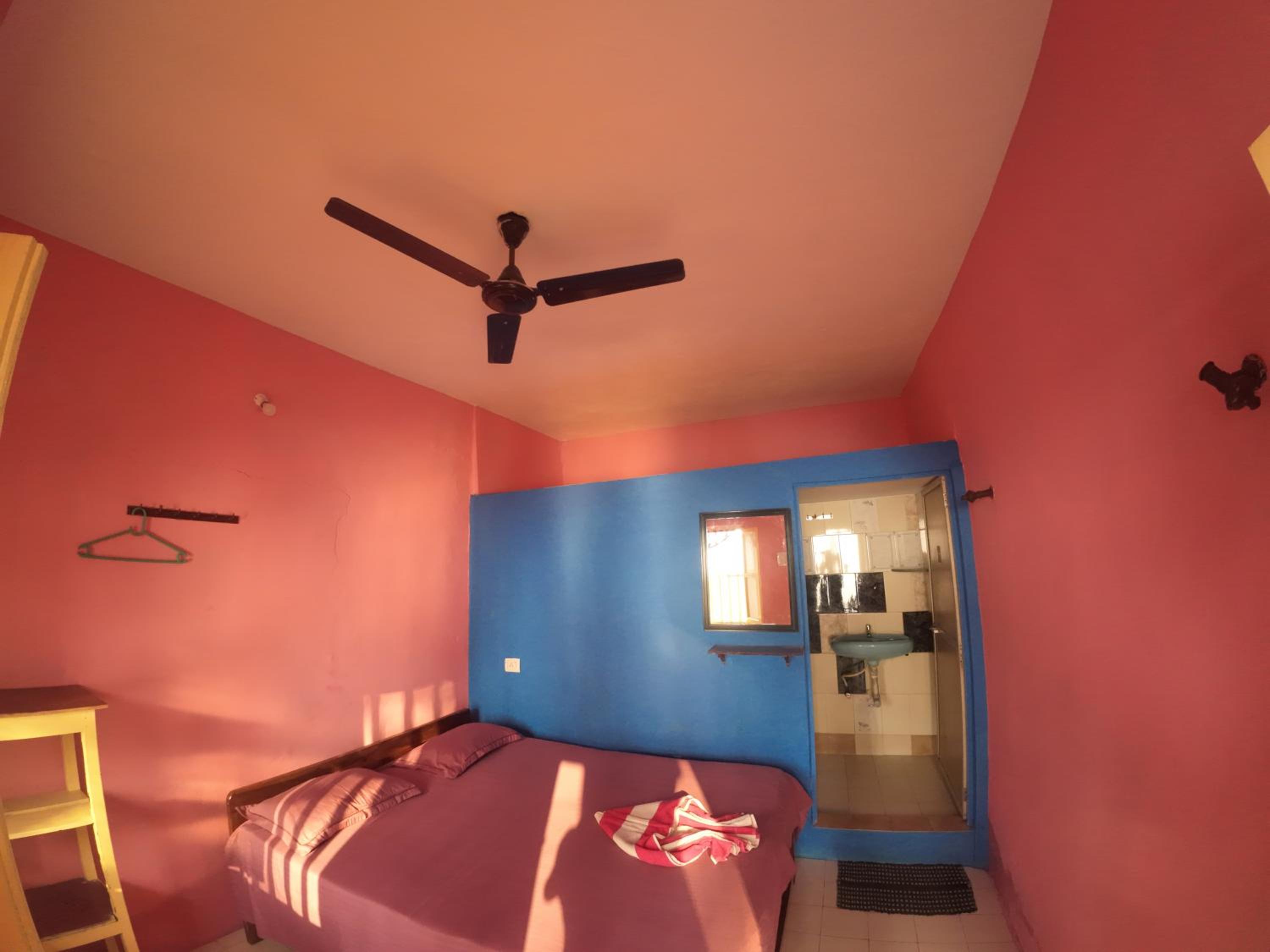 Om Ganesh Guest House Cliffside