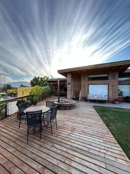 Hermosa casa familiar con vista a la Campana