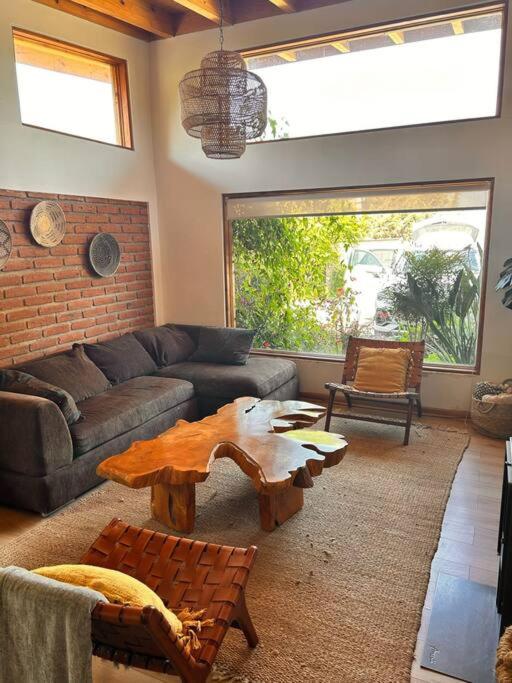 Hermosa casa familiar con vista a la Campana