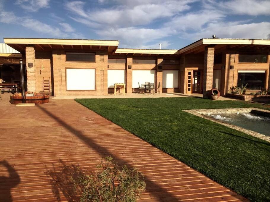 Hermosa casa familiar con vista a la Campana
