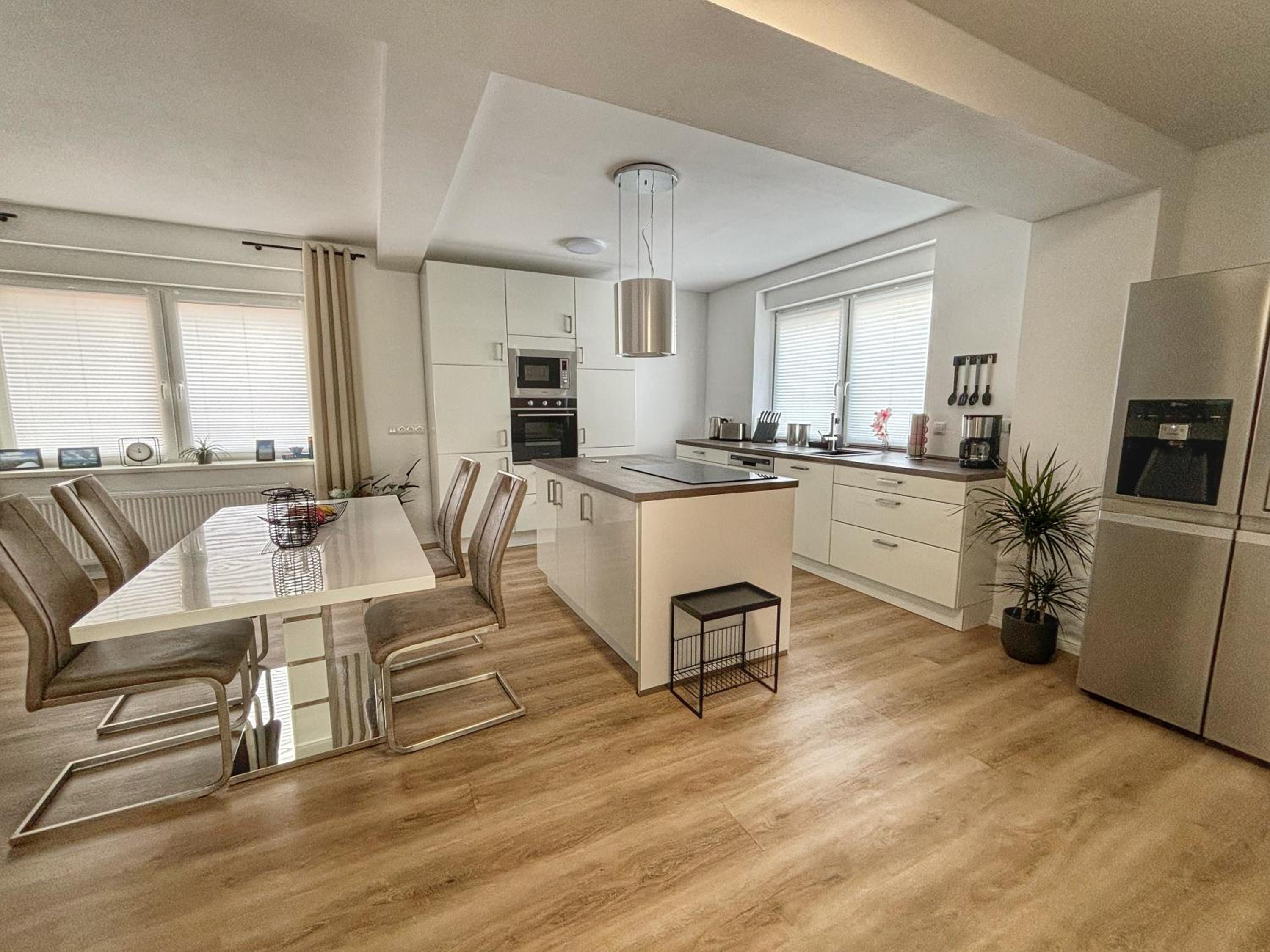 FeWo Citabria, elegante Wohnung, 2 Schlafzimmer, überdachte Terrasse