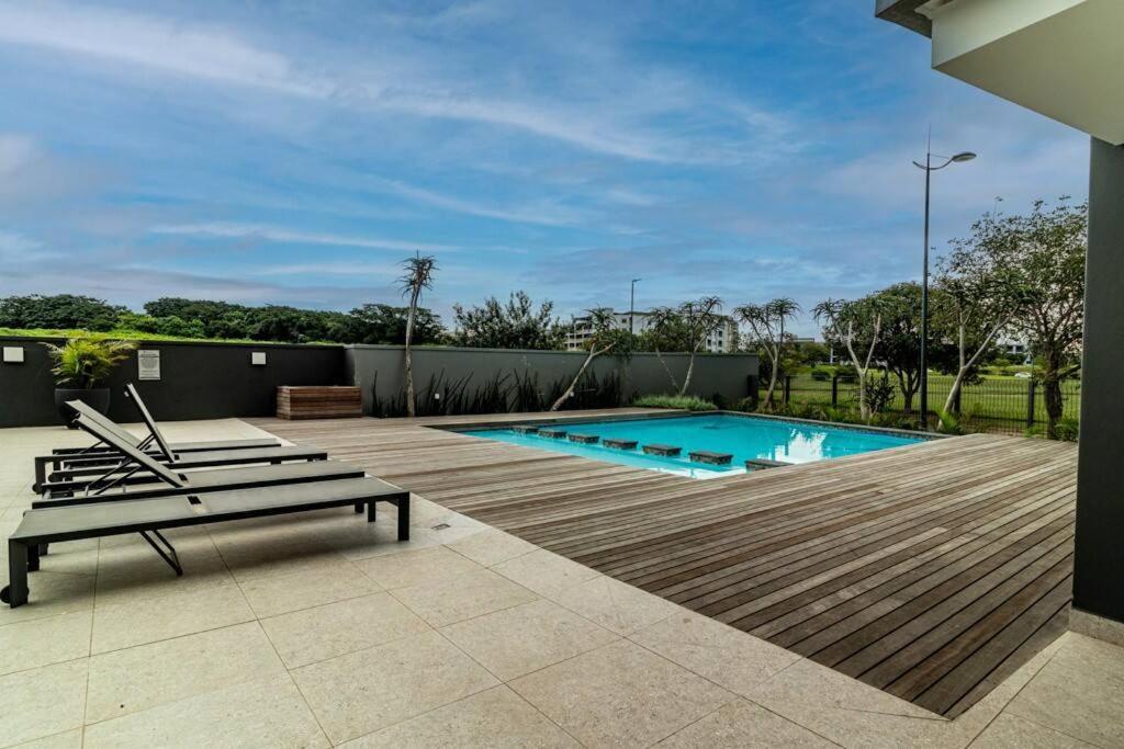 Stylish 1 bed at brand new Millennial Umhlanga NP view 5