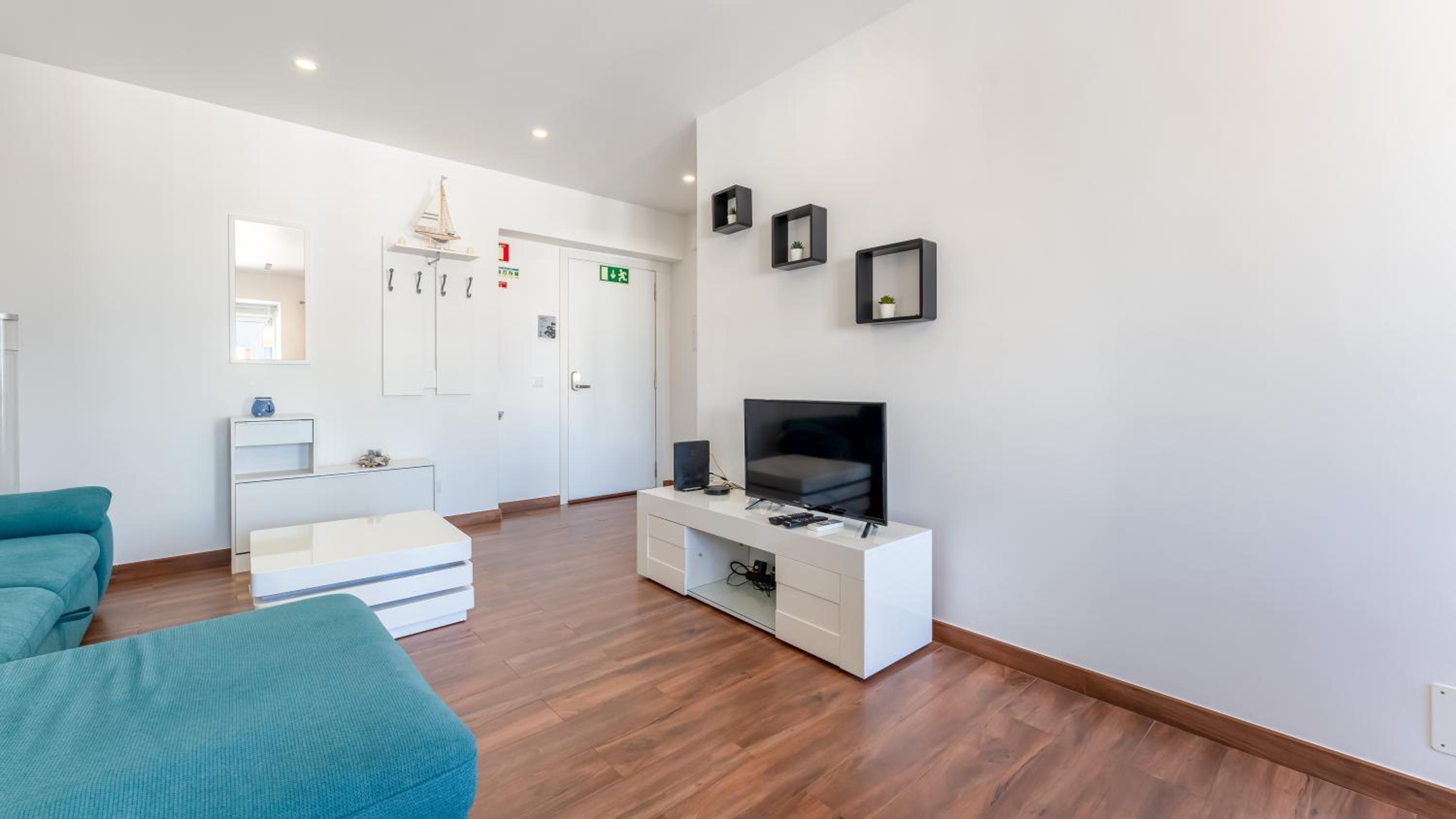 Serene Blue 1 BDR Flat With Balcony by LovelyStay view 2
