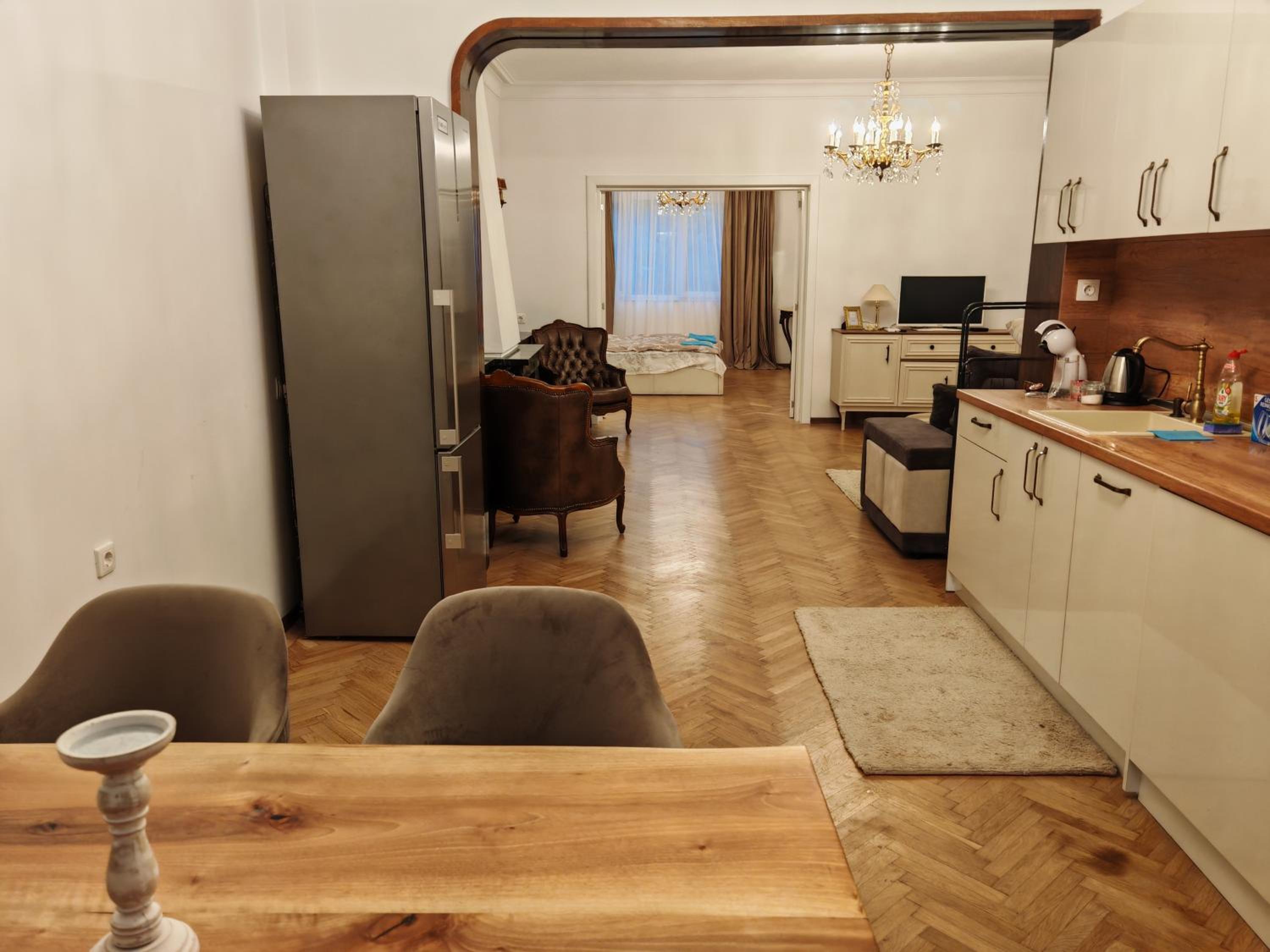 Apartament 86
