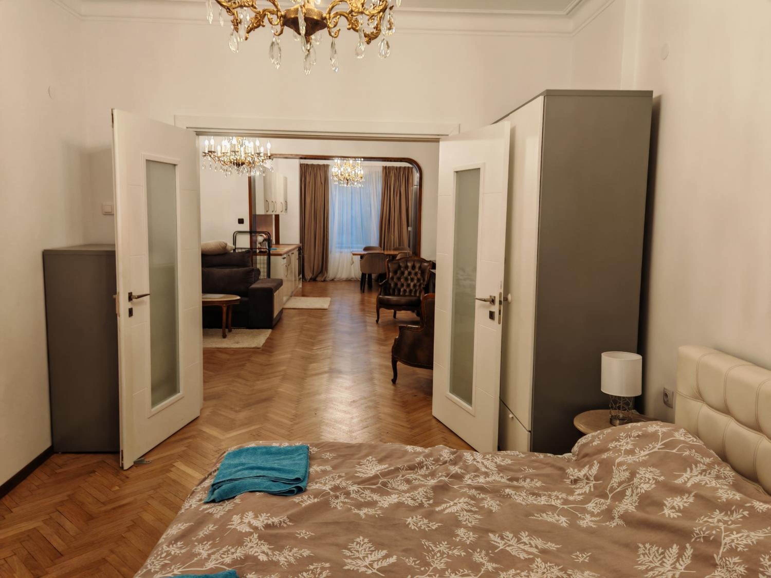 Apartament 86