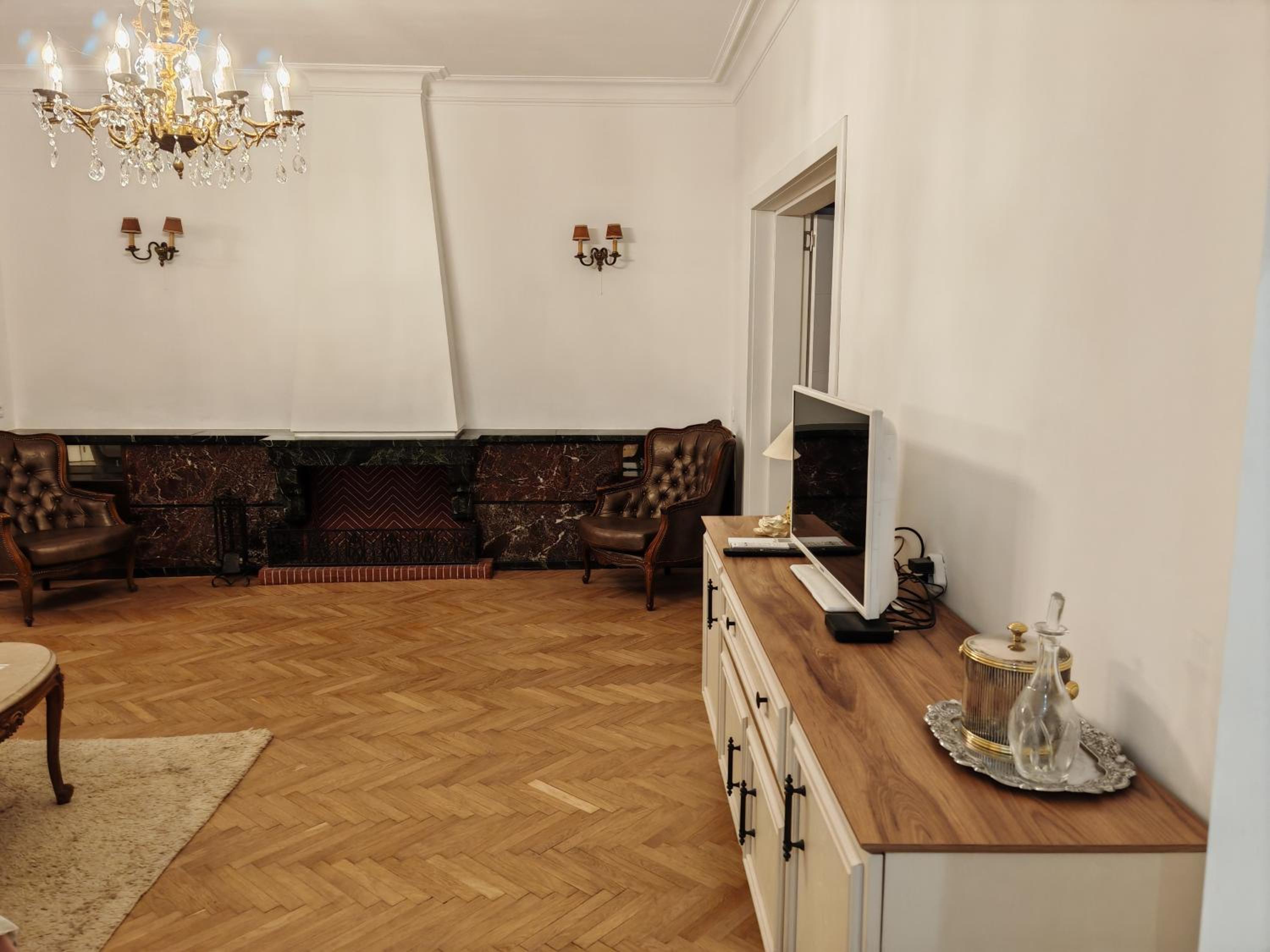 Apartament 86