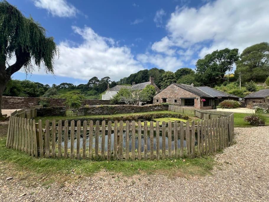 3 bedroom barn conversion with swimming pool, tennis court and more! view 5