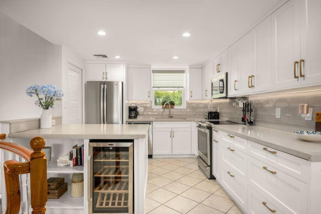 Exquisite Yacht Club Townhome