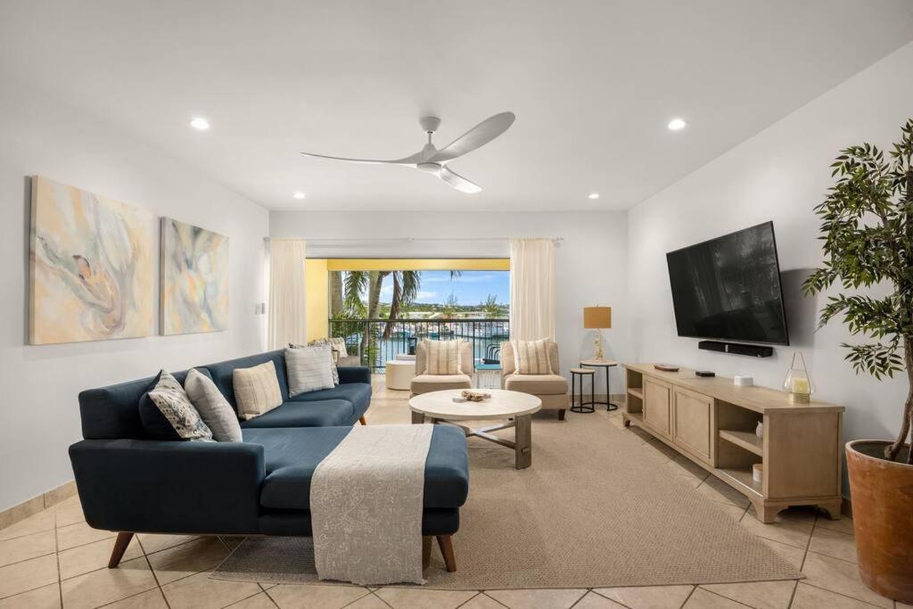 Exquisite Yacht Club Townhome
