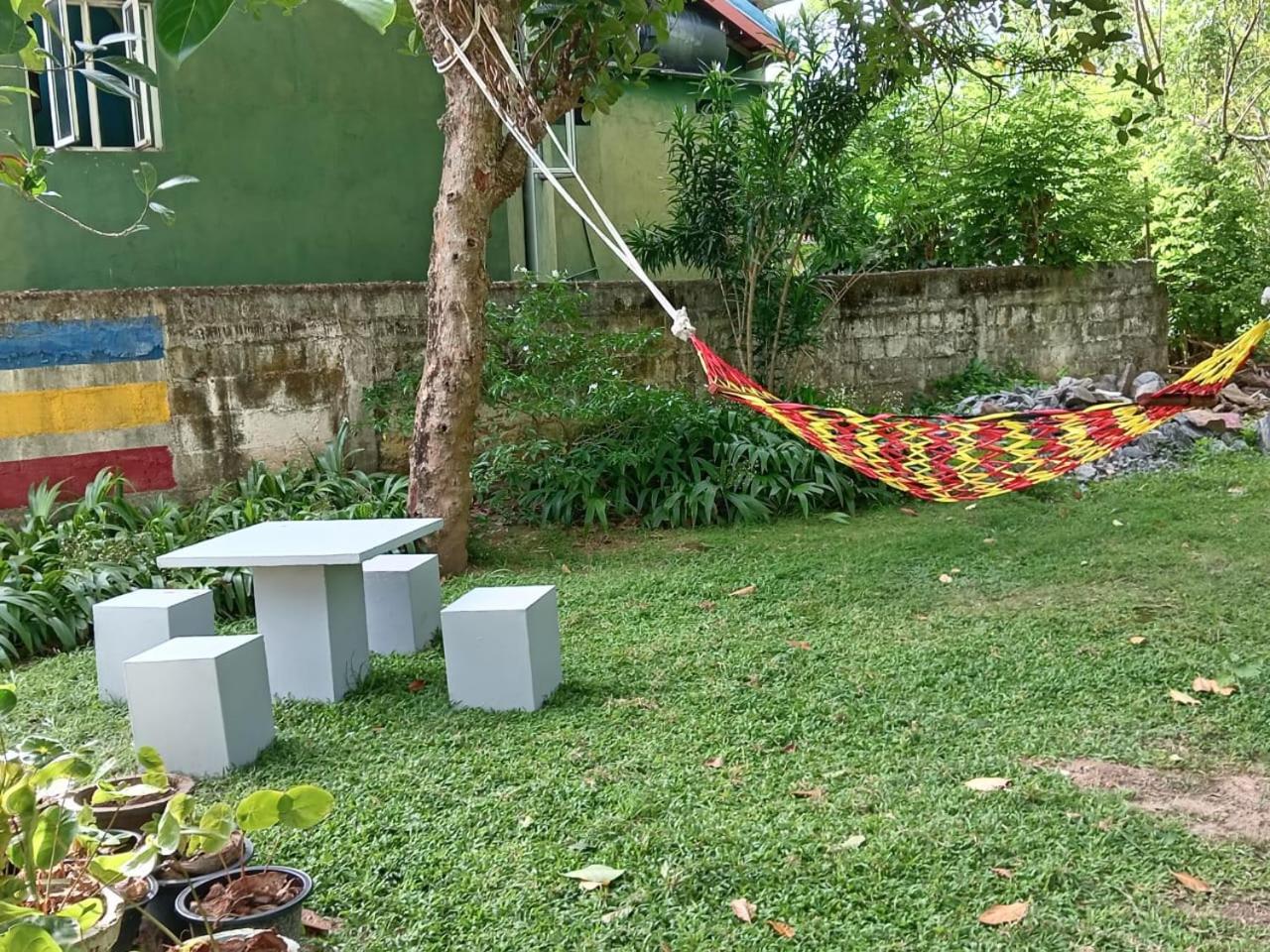 HiruSadu Leasure Pod