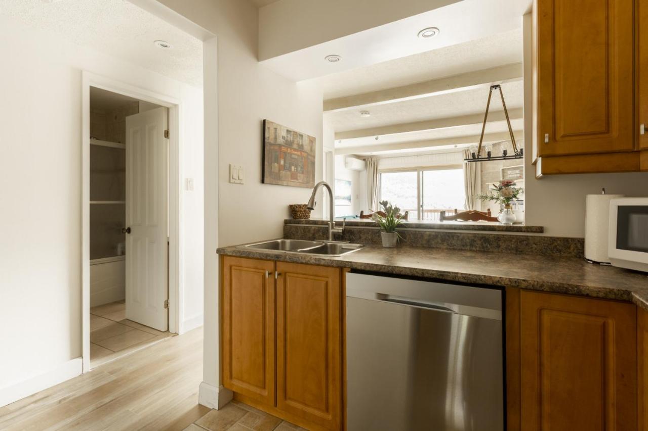 InstantSuites- The Mountain Lake house