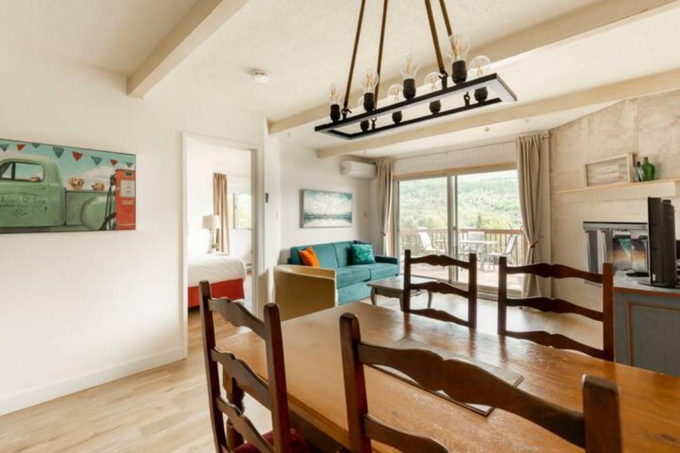 InstantSuites- The Mountain Lake house
