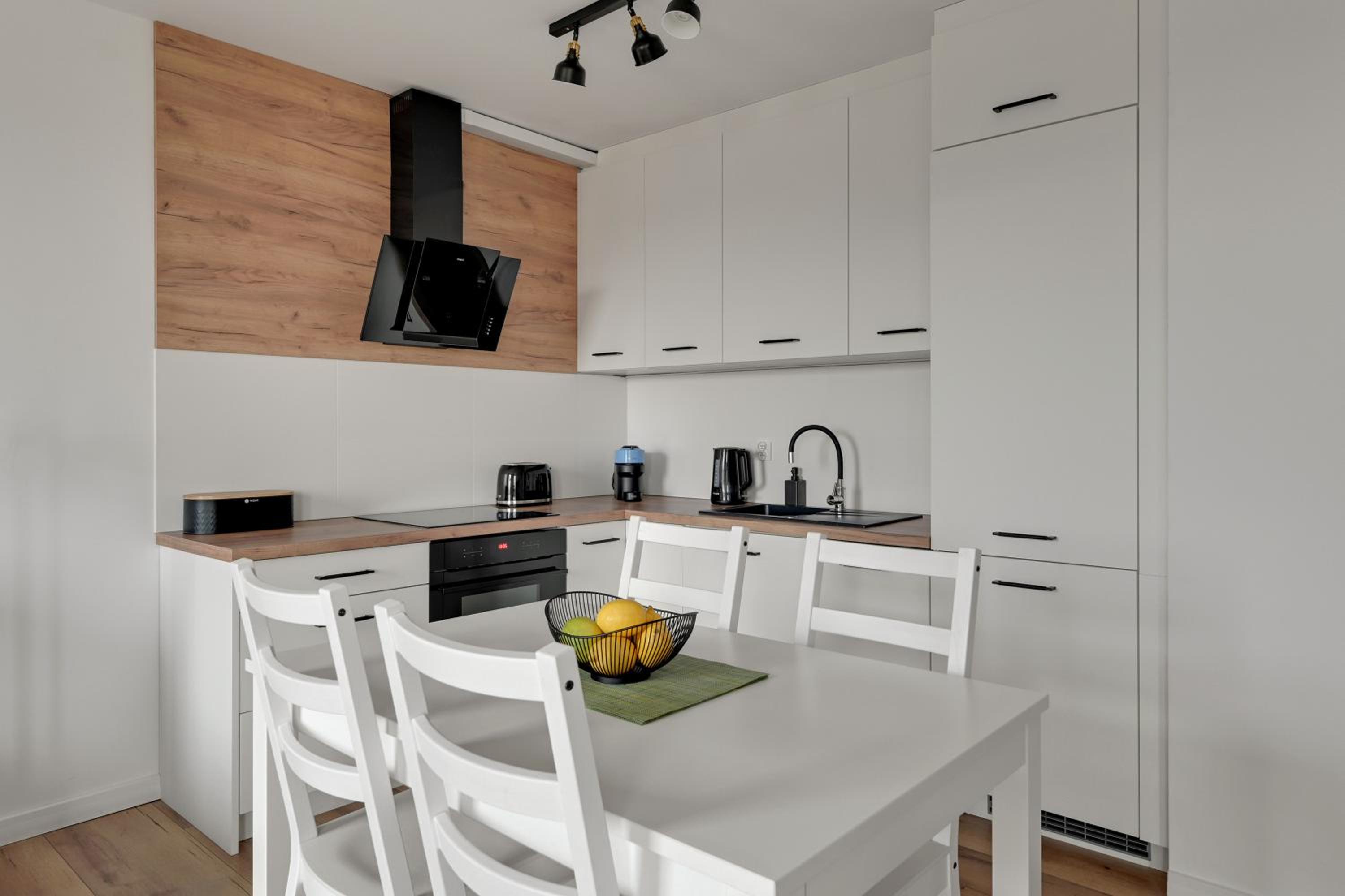 Baltic Seaside Letnica Apartments with Parking by Lion Apartments