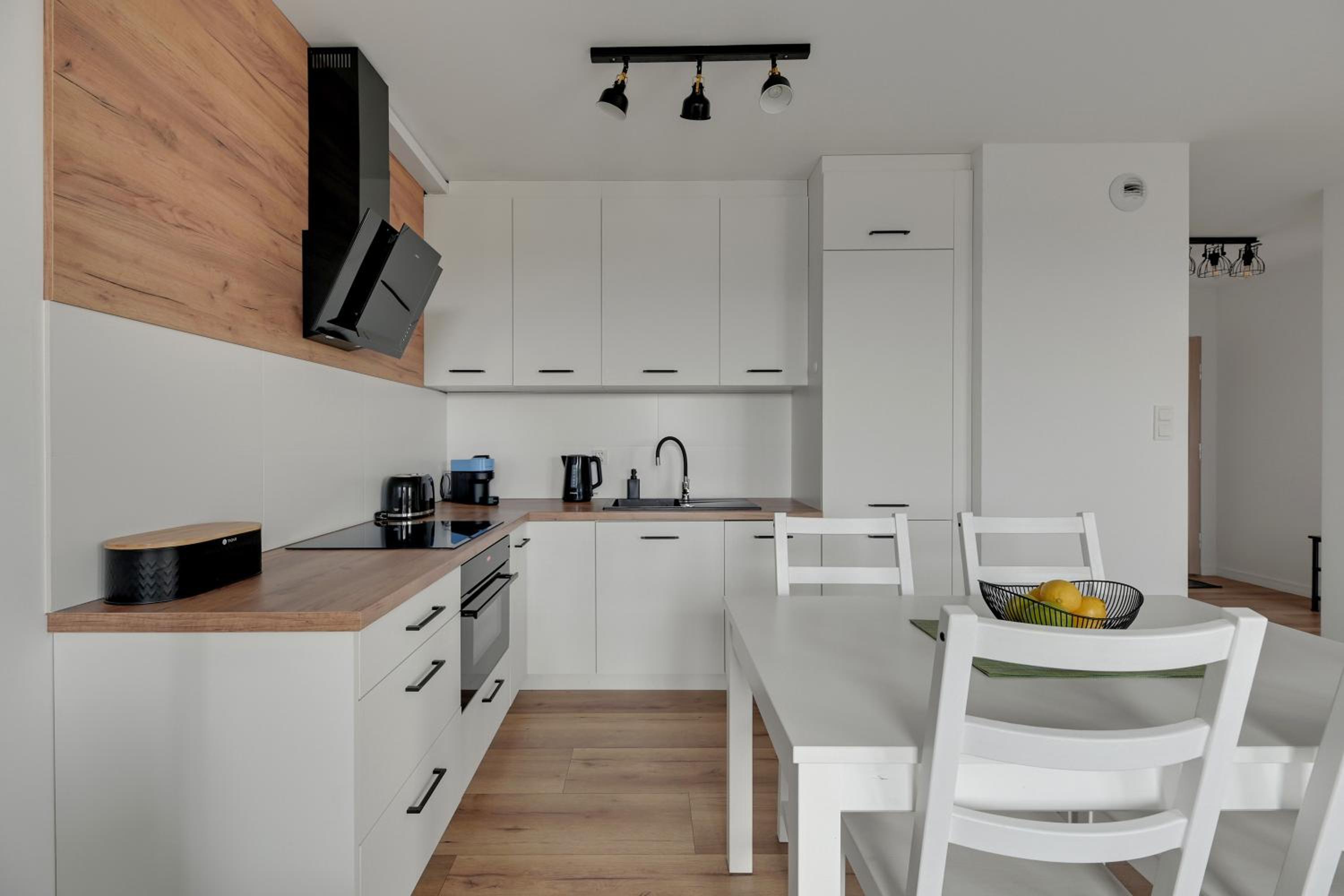 Baltic Seaside Letnica Apartments with Parking by Lion Apartments