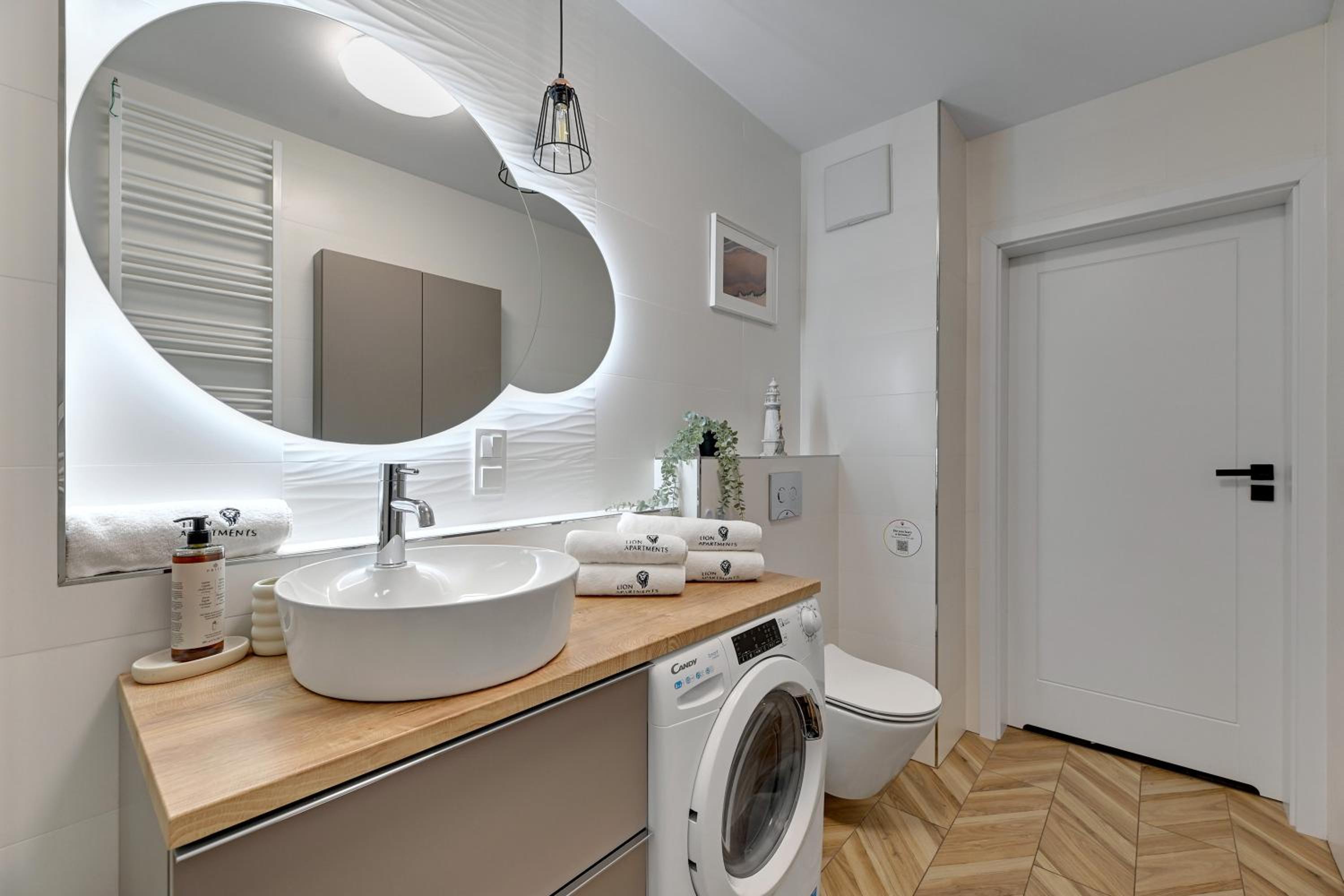 Baltic Seaside Letnica Apartments with Parking by Lion Apartments