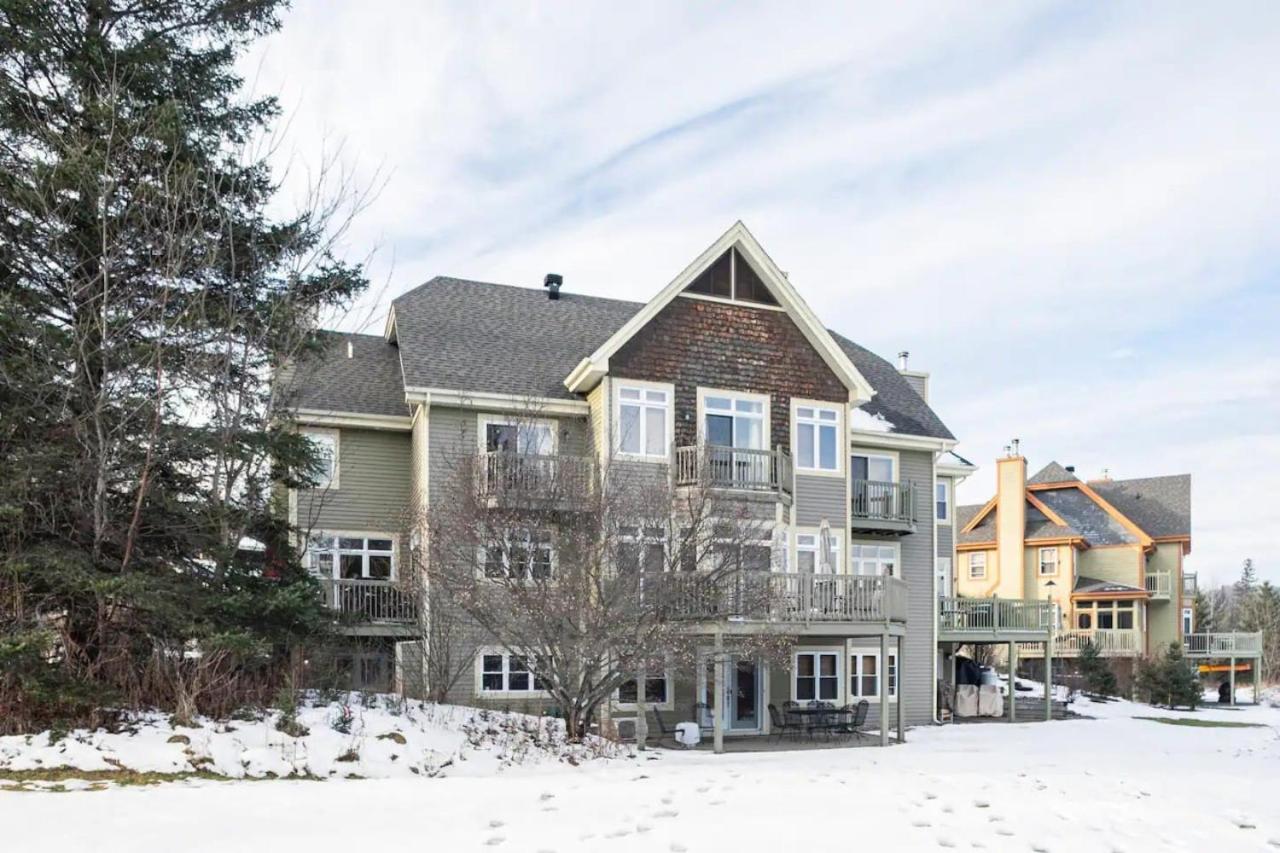 Mont Tremblant Bliss - Luxury Ski-Golf Retreat by Instant Suites