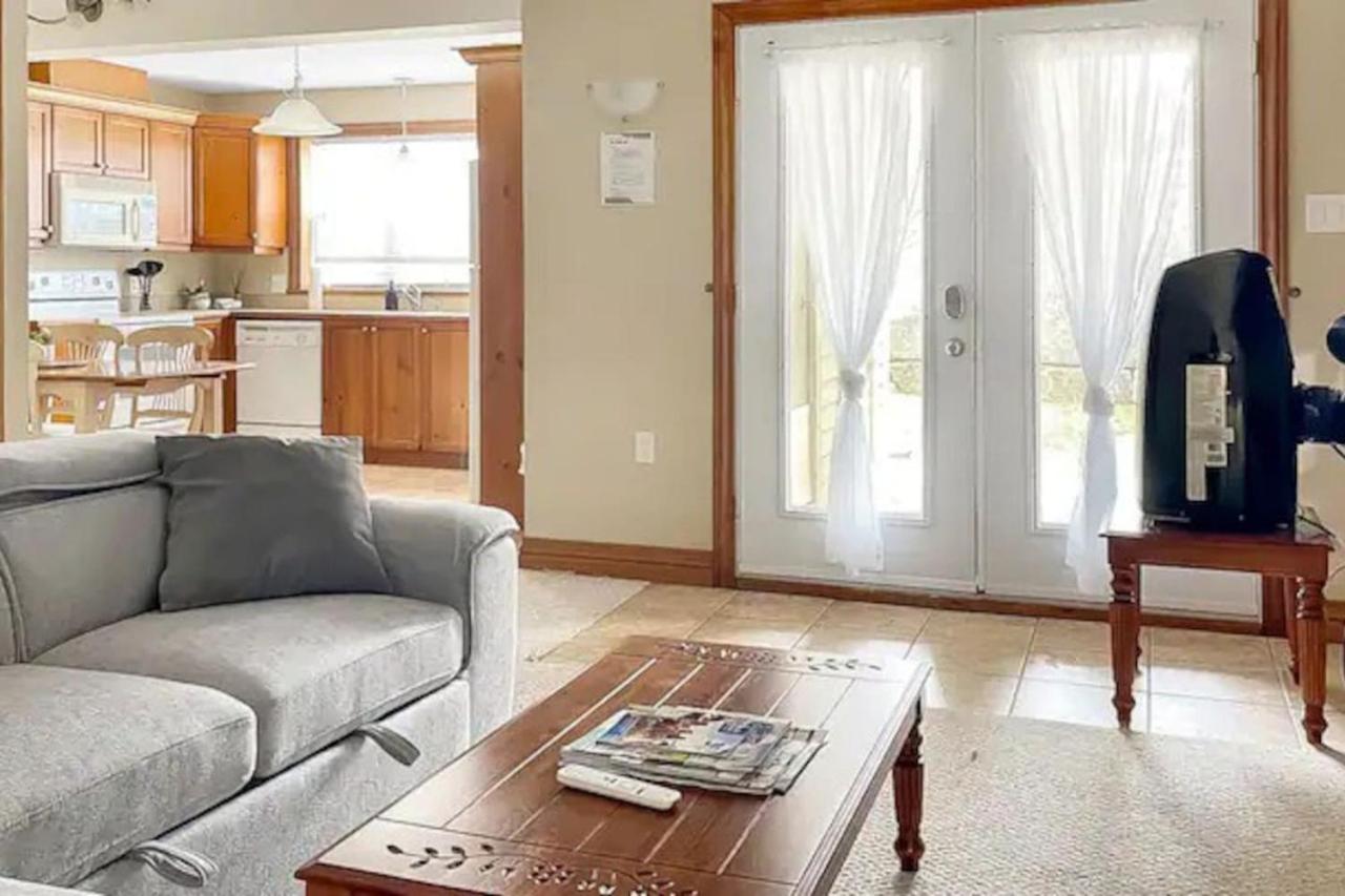 Mont Tremblant Bliss - Luxury Ski-Golf Retreat by Instant Suites