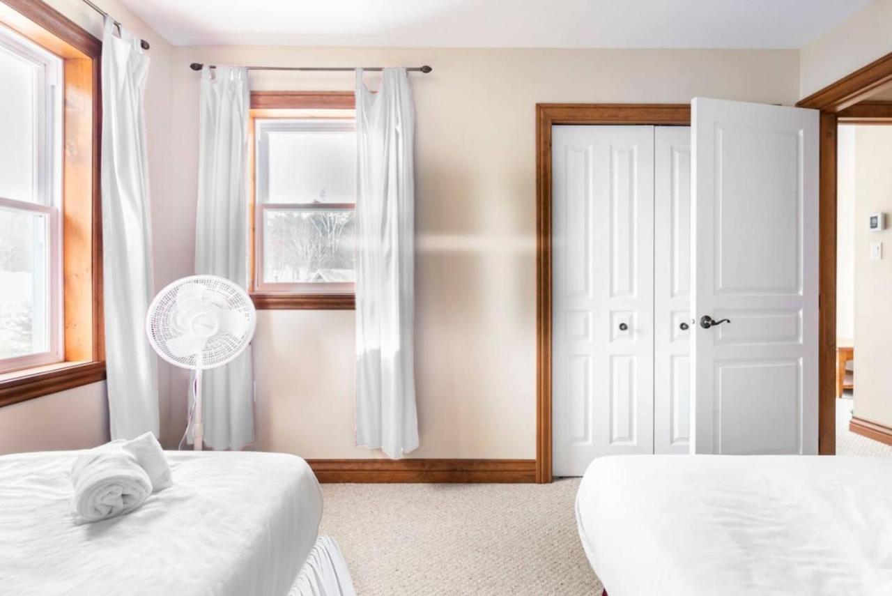 Mont Tremblant Bliss - Luxury Ski-Golf Retreat by Instant Suites