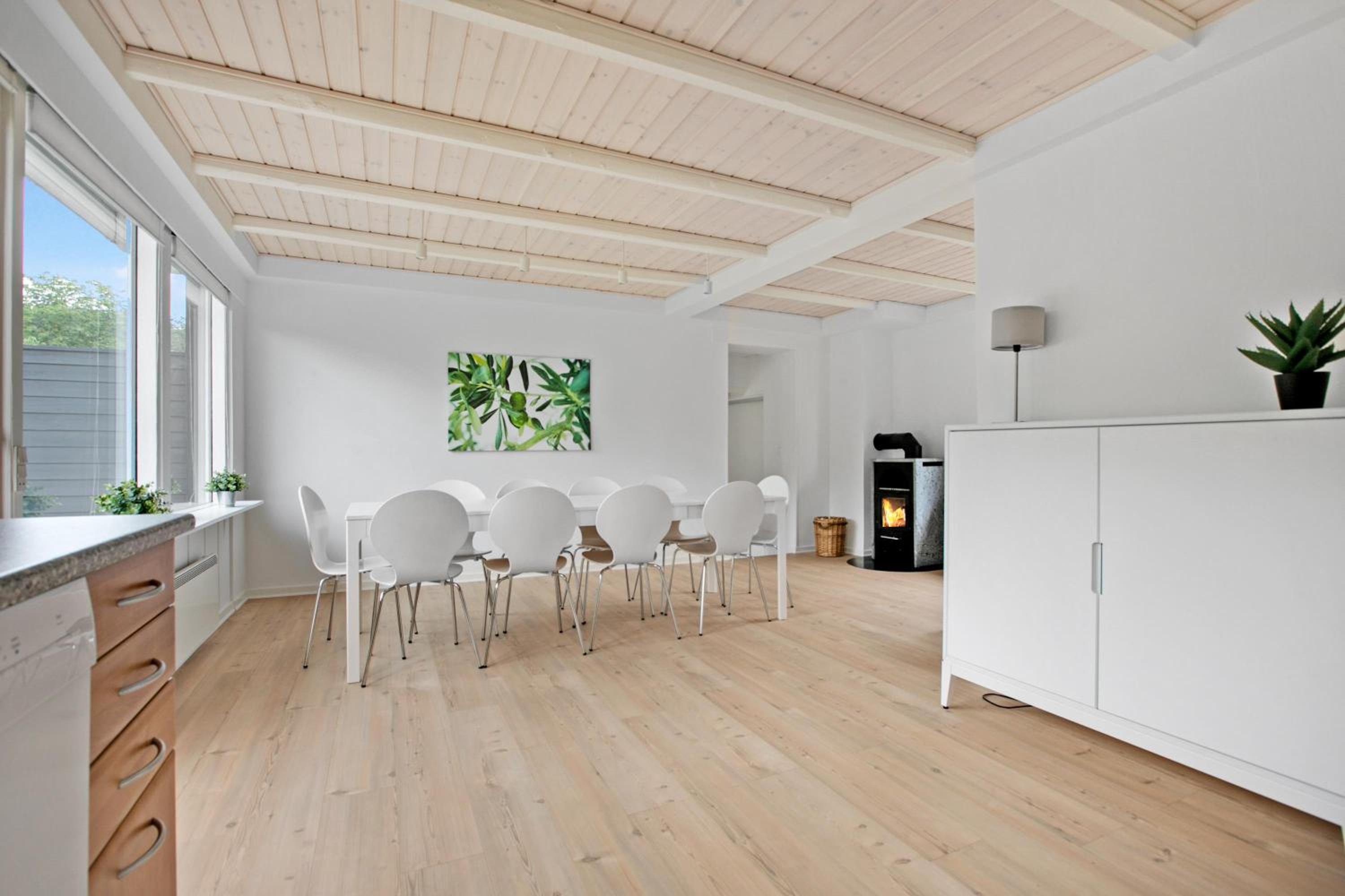 Beautiful Home In Ebeltoft With 5 Bedrooms And Wifi view 2