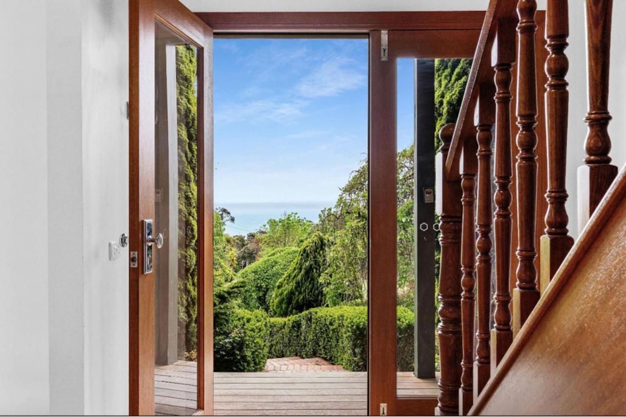 Vista, cliff top charm w Pool