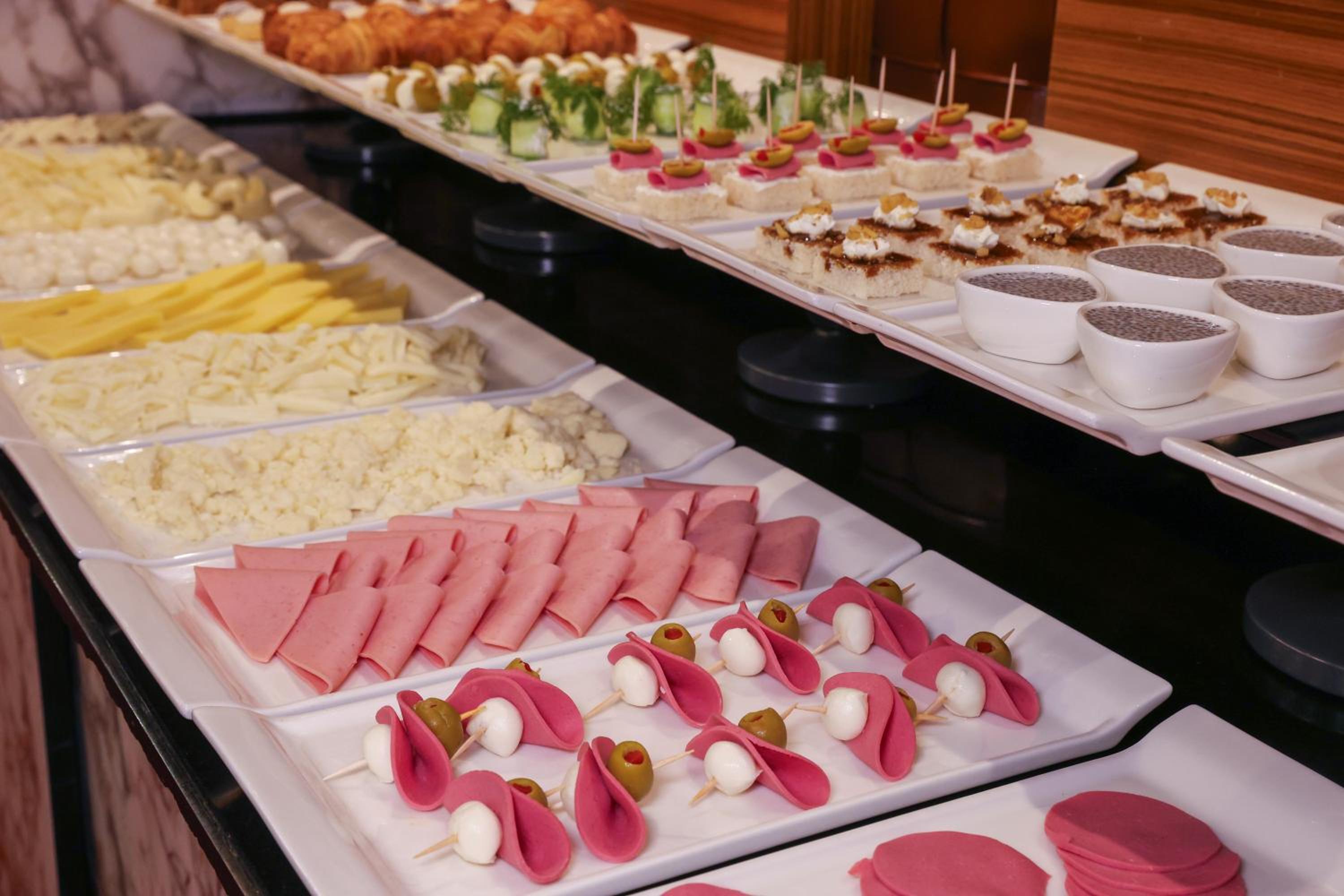 Continent Otel Atasehir - Image 11